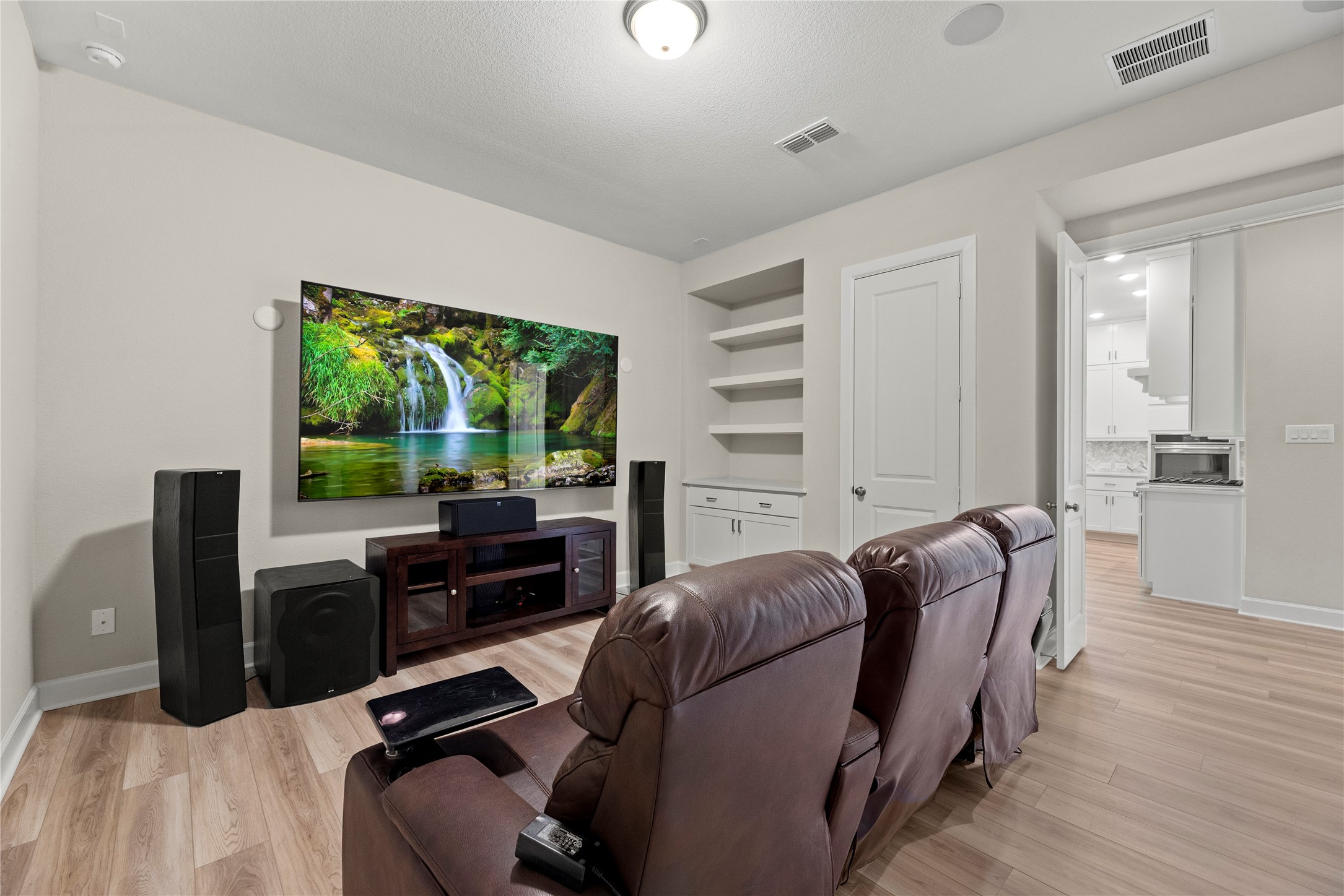 Katy, Texas, 77493, United States, 4 Bedrooms Bedrooms, ,3 BathroomsBathrooms,Residential,For Sale,1988106