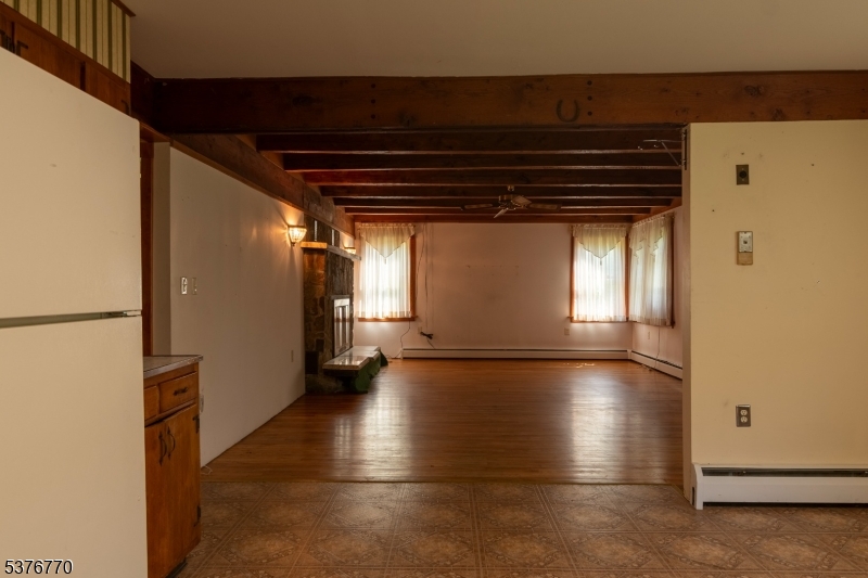Harmony Twp., New Jersey, 07882, United States, 3 Bedrooms Bedrooms, ,2 BathroomsBathrooms,Residential,For Sale,1912629