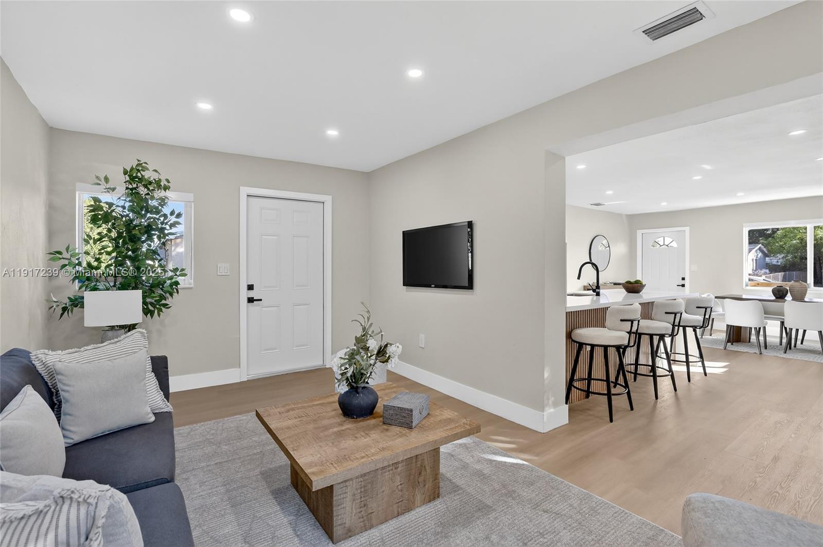 Miami Gardens, Florida, 33056, United States, 3 Bedrooms Bedrooms, ,2 BathroomsBathrooms,Residential,For Sale,1995536