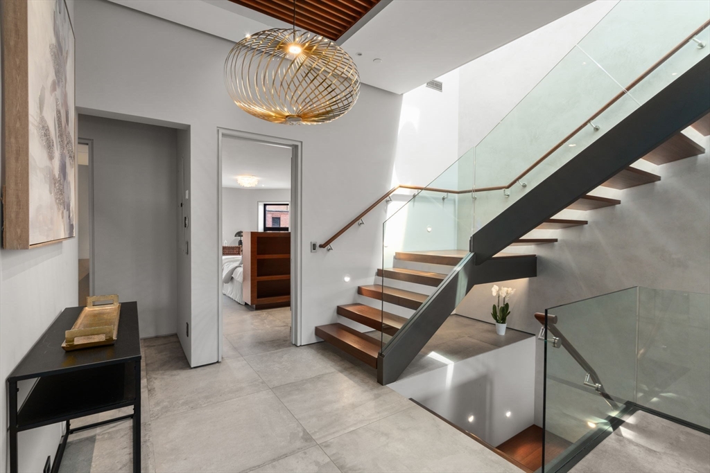 Boston, Massachusetts, 02115, United States, 2 Bedrooms Bedrooms, ,3 BathroomsBathrooms,Residential,For Sale,1818698