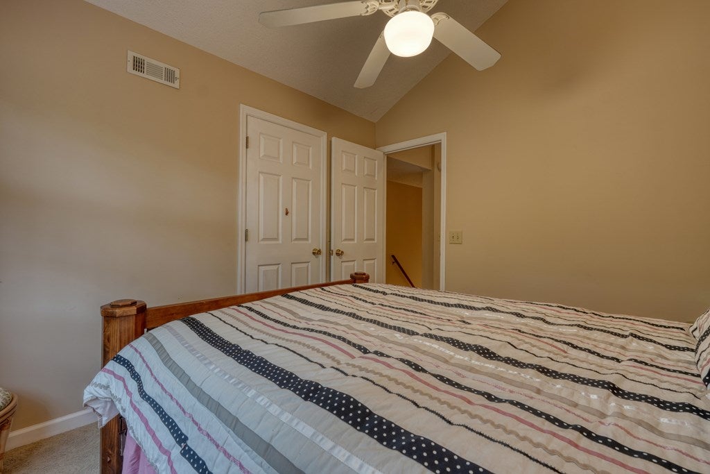 Hayesville, North Carolina, 28904, United States, 3 Bedrooms Bedrooms, ,3 BathroomsBathrooms,Residential,For Sale,1862322