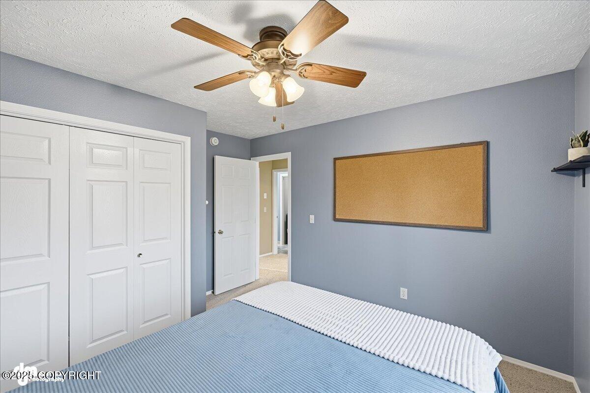 Kenai, Alaska, 99611, United States, 4 Bedrooms Bedrooms, ,2 BathroomsBathrooms,Residential,For Sale,1985692