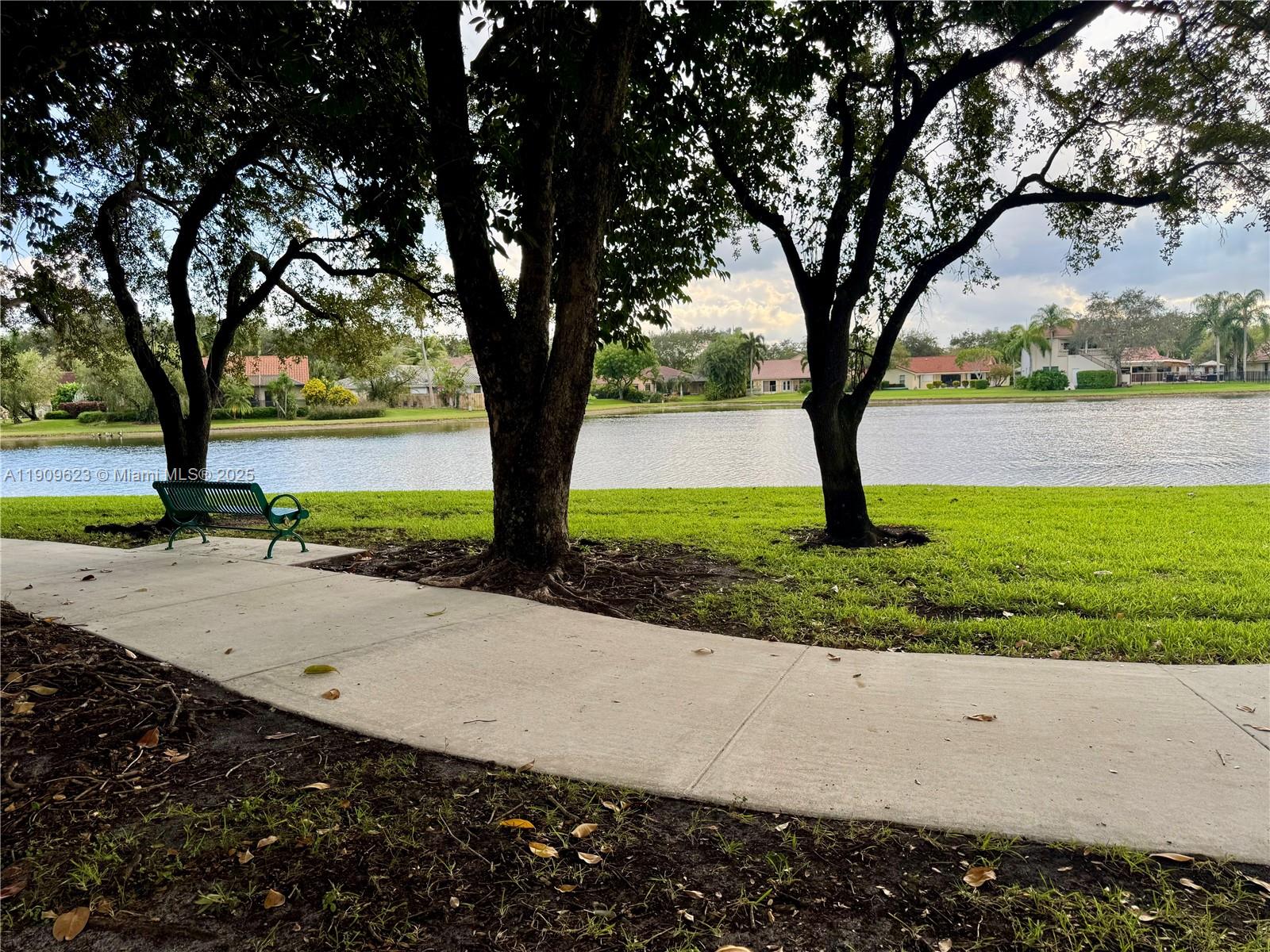 Weston, Florida, 33326, United States, 3 Bedrooms Bedrooms, ,2 BathroomsBathrooms,Residential,For Sale,1991492