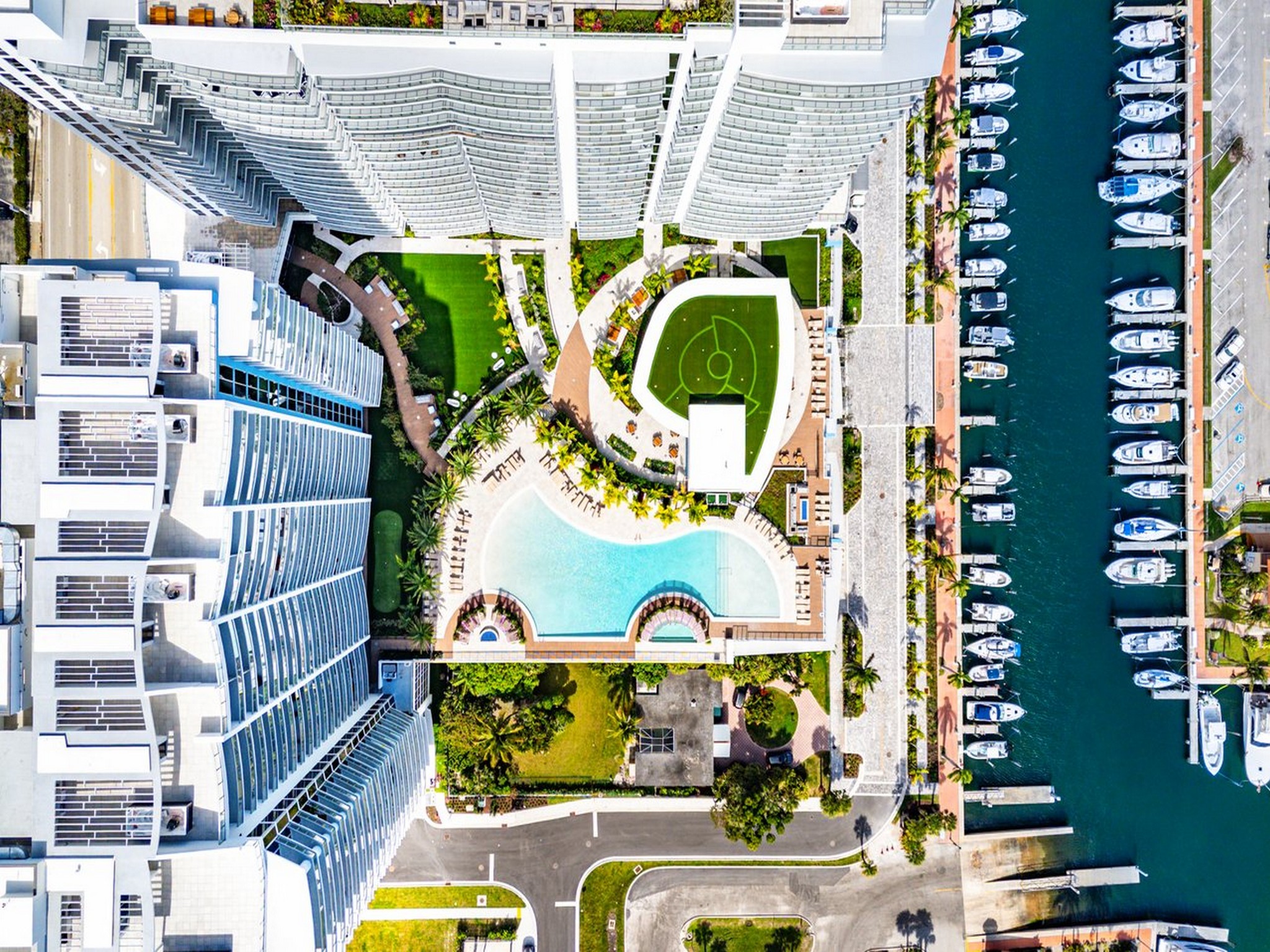  220 Lake Shore Drive, Lake Park, FL, 33403 - 物件實景