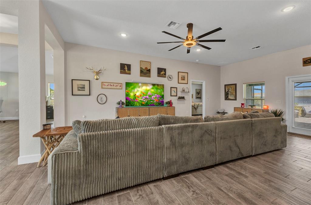 Punta Gorda, Florida, 33983, United States, 4 Bedrooms Bedrooms, ,3 BathroomsBathrooms,Residential,For Sale,1751433