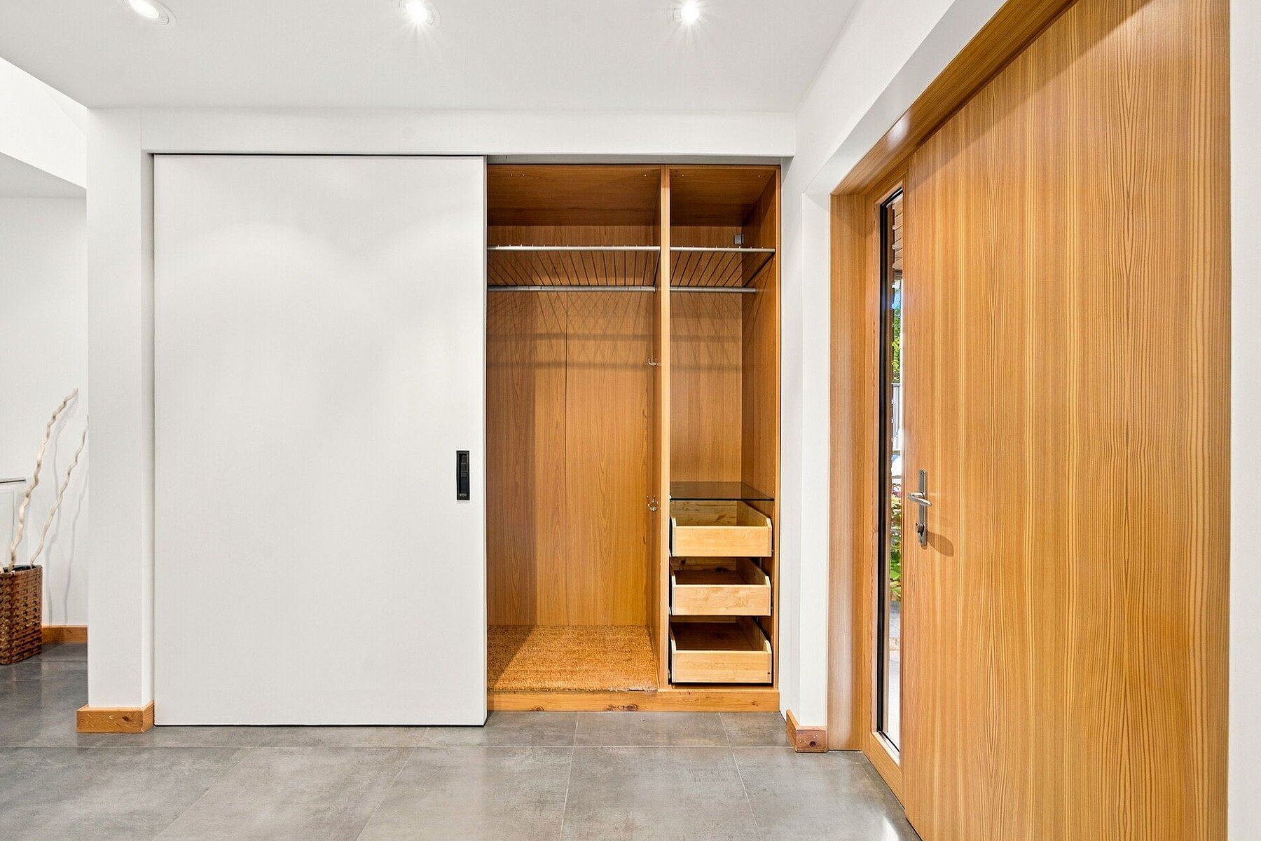  16 Sunnybrook Rd - 物件實景
