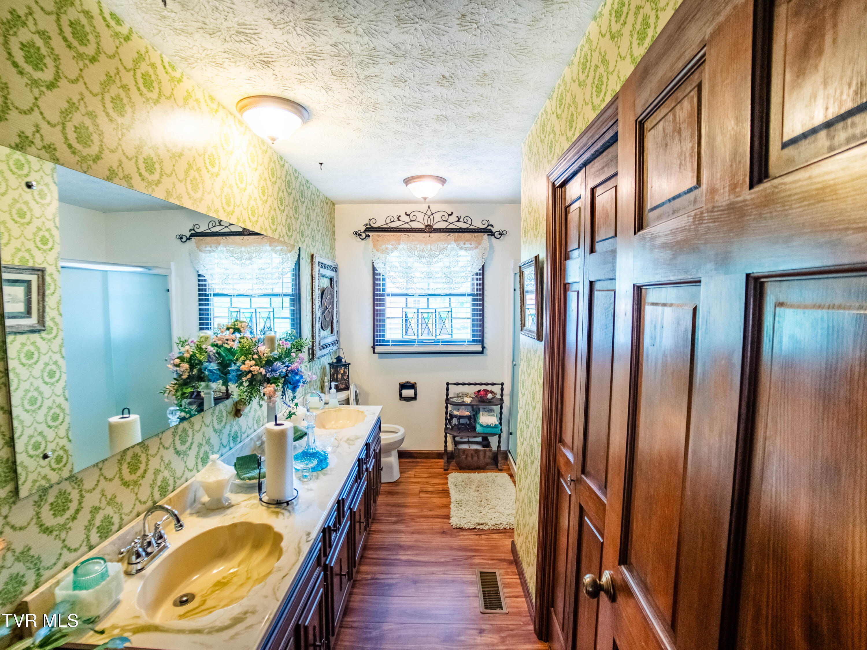 Surgoinsville, Tennessee, 37873, United States, 3 Bedrooms Bedrooms, ,3 BathroomsBathrooms,Residential,For Sale,1937059