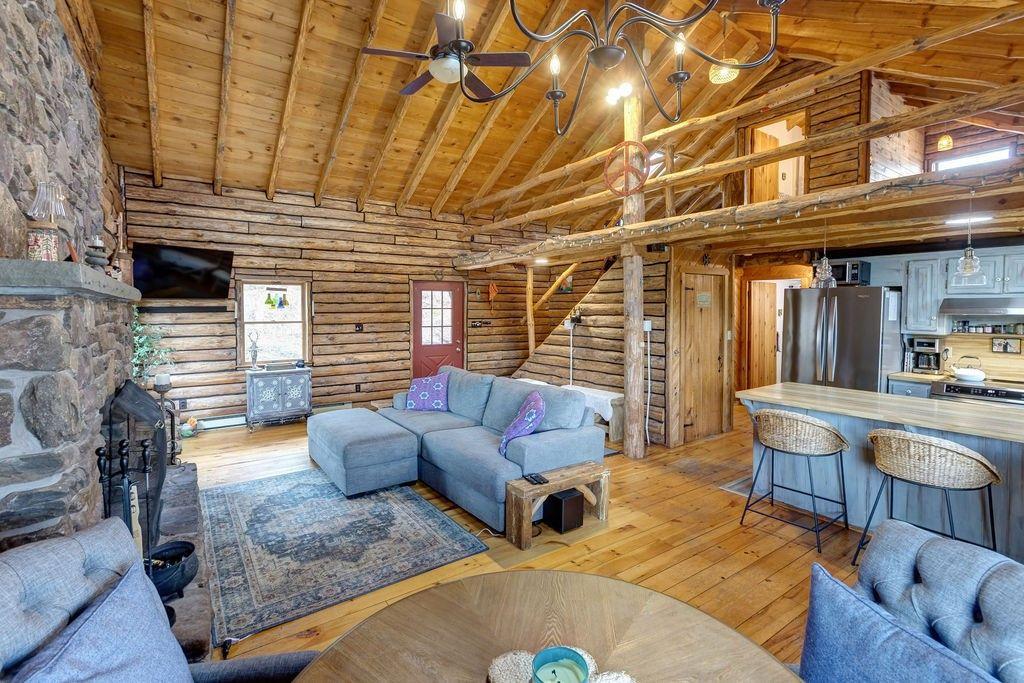 Roxbury, New York, 12474, United States, 3 Bedrooms Bedrooms, ,2 BathroomsBathrooms,Residential,For Sale,1793285
