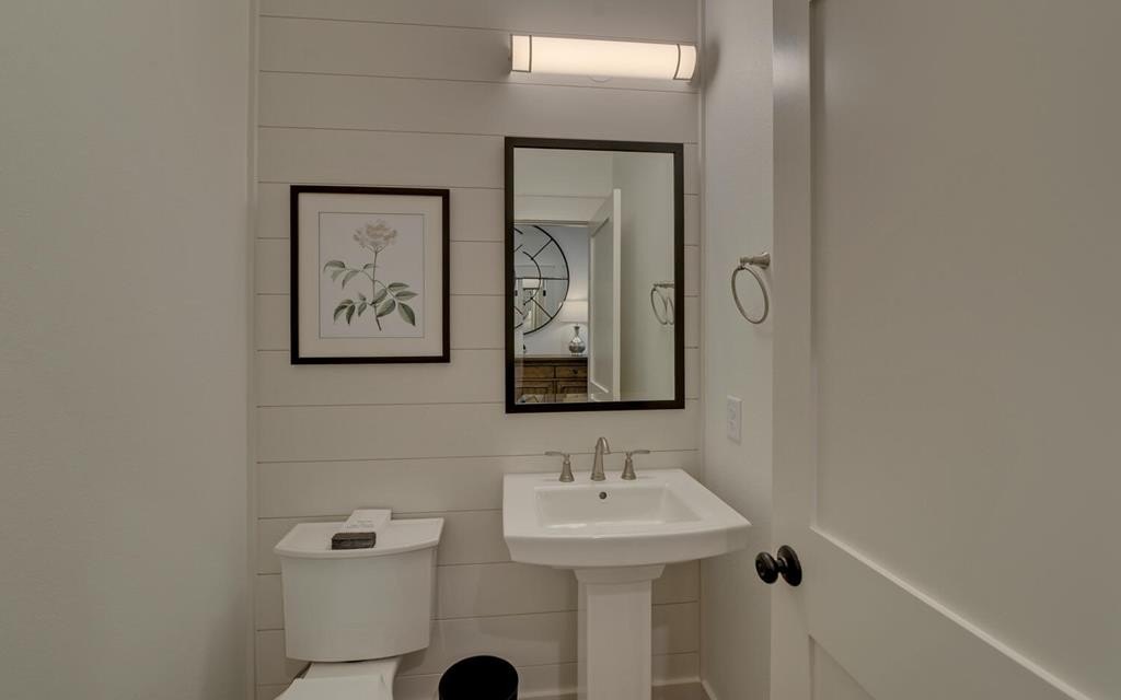 Hiawassee, Georgia, 30546, United States, 4 Bedrooms Bedrooms, ,5 BathroomsBathrooms,Residential,For Sale,1978790