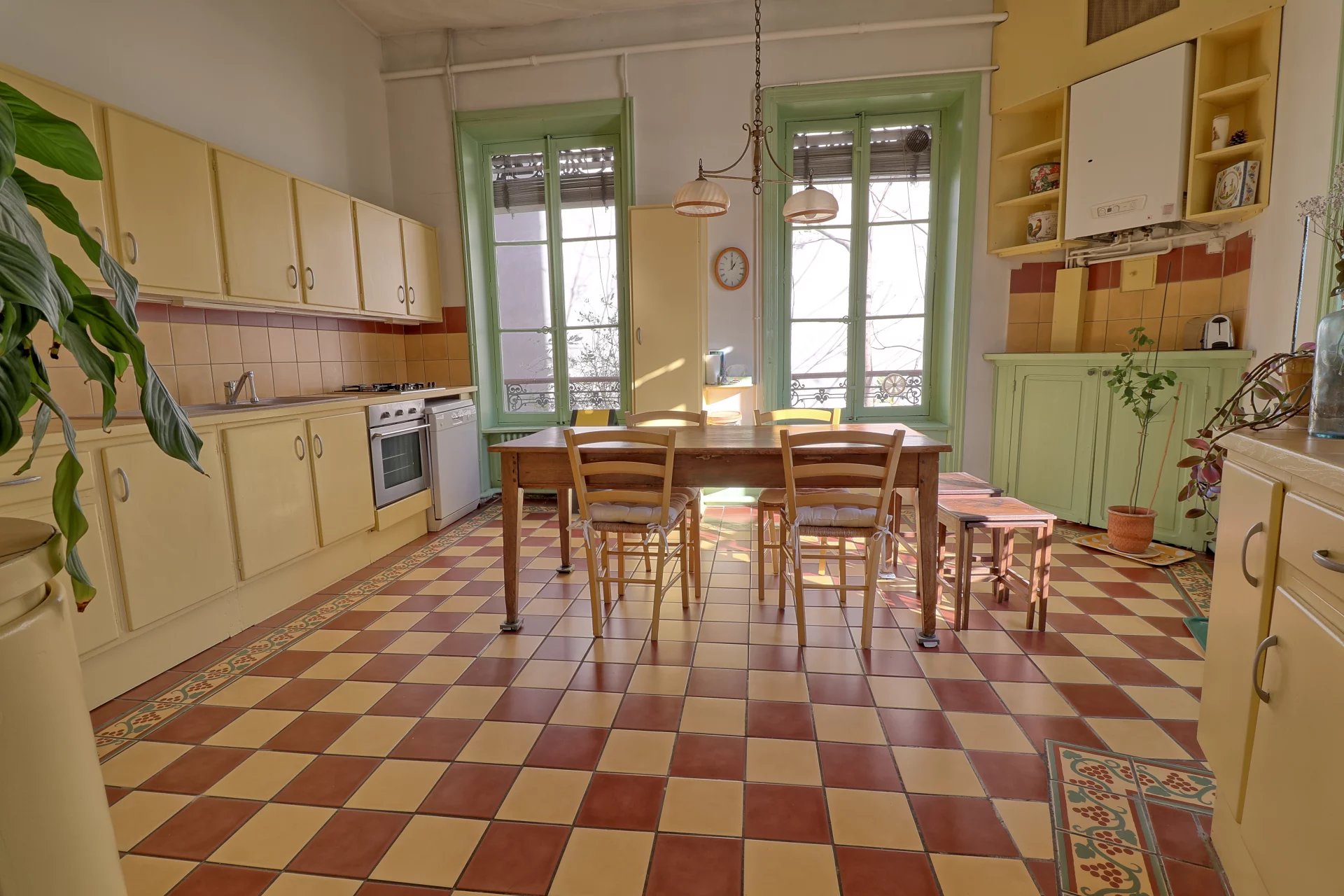 Lyon 4ème, Auvergne-Rhône-Alpes, 69004, FR, 4 Bedrooms Bedrooms, ,1 BathroomBathrooms,Residential,For Sale,2003145