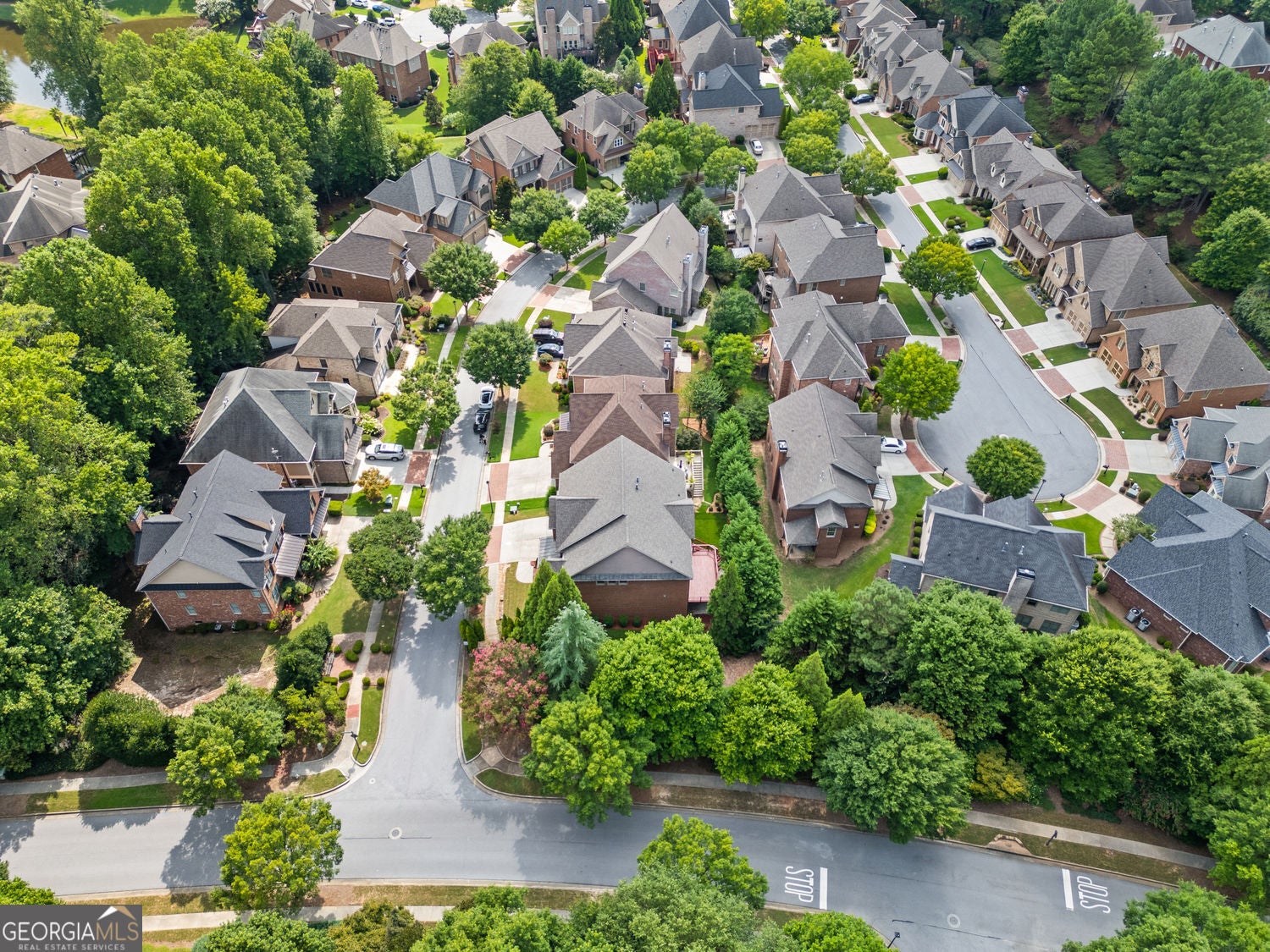 Snellville, Georgia, 30078, United States, 4 Bedrooms Bedrooms, ,5 BathroomsBathrooms,Residential,For Sale,1992513