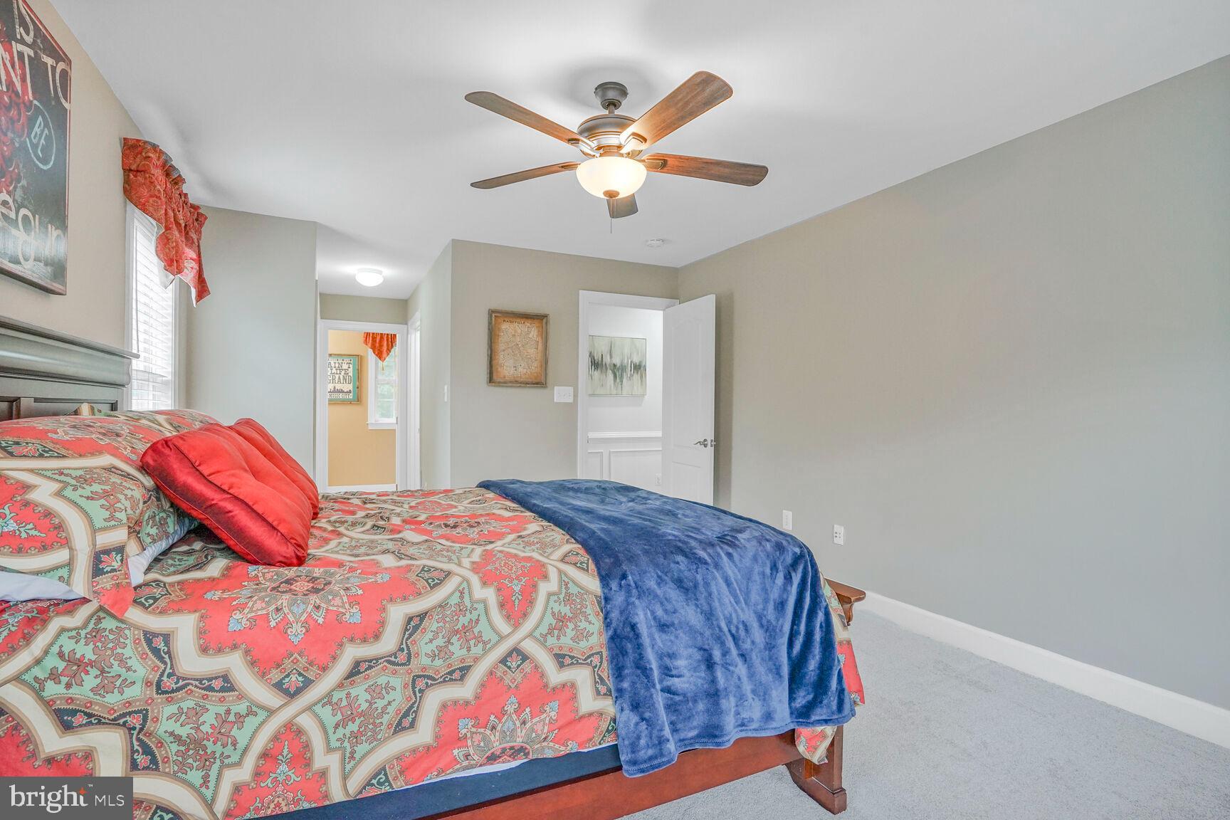 Woodbridge, Virginia, 22192, United States, 5 Bedrooms Bedrooms, ,5 BathroomsBathrooms,Residential,For Sale,1825491