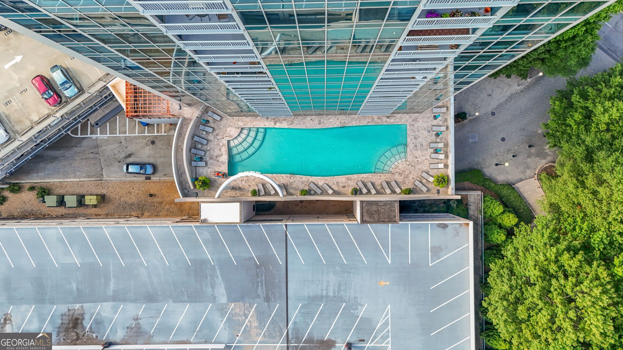 Atlanta, Georgia, 30326, United States, 2 Bedrooms Bedrooms, ,3 BathroomsBathrooms,Residential,For Sale,2001794