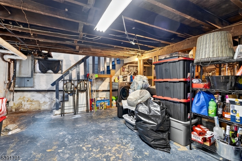 Roselle Park Boro, New Jersey, 07204, United States, 4 Bedrooms Bedrooms, ,3 BathroomsBathrooms,Residential,For Sale,1970229