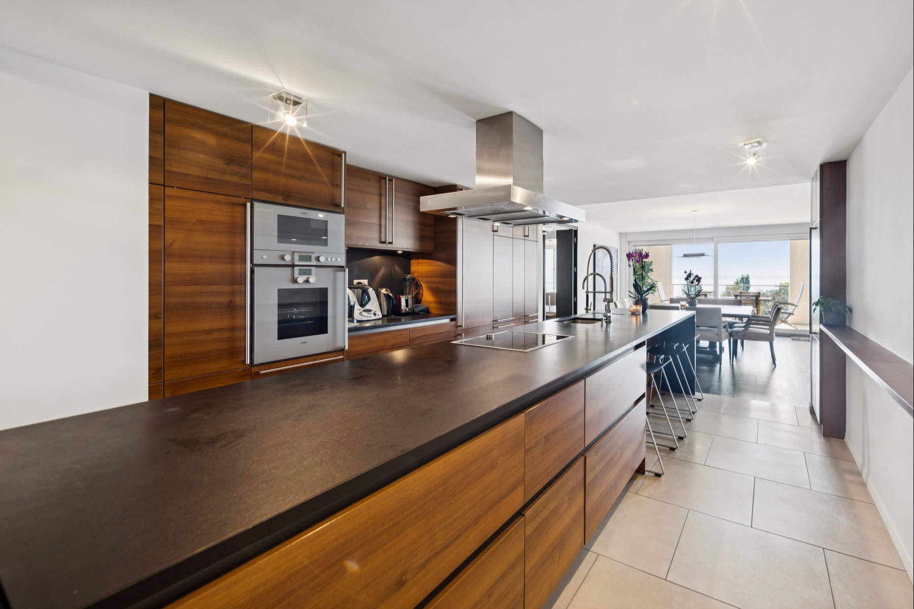  Exceptional apartment with a panoramic view of the lake - 物件實景