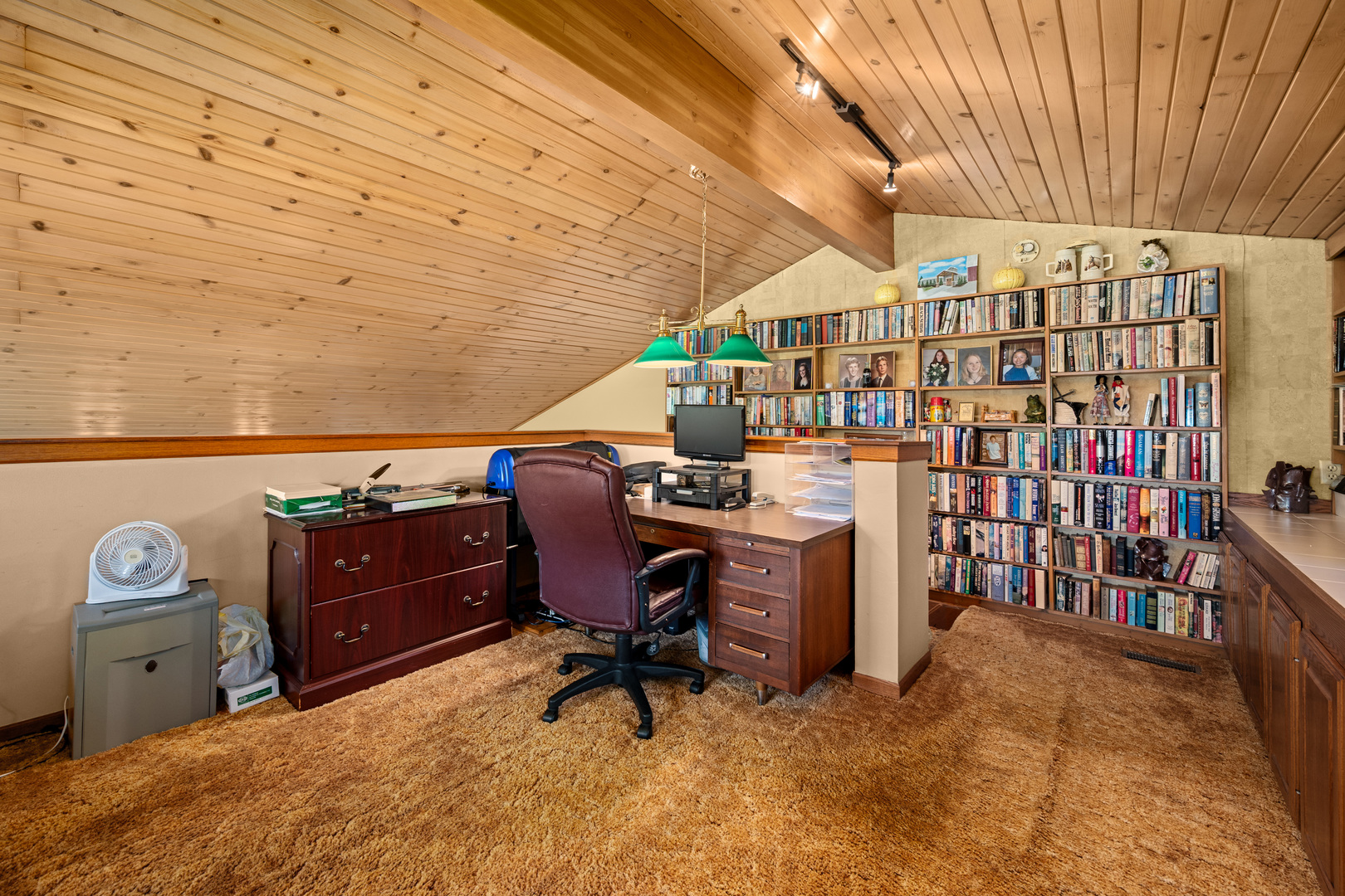 Sycamore, Illinois, 60178, United States, 4 Bedrooms Bedrooms, ,5 BathroomsBathrooms,Residential,For Sale,2001773