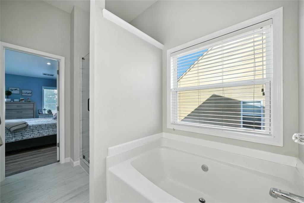 Cumming, Georgia, 30040, United States, 3 Bedrooms Bedrooms, ,3 BathroomsBathrooms,Residential,For Sale,1949394