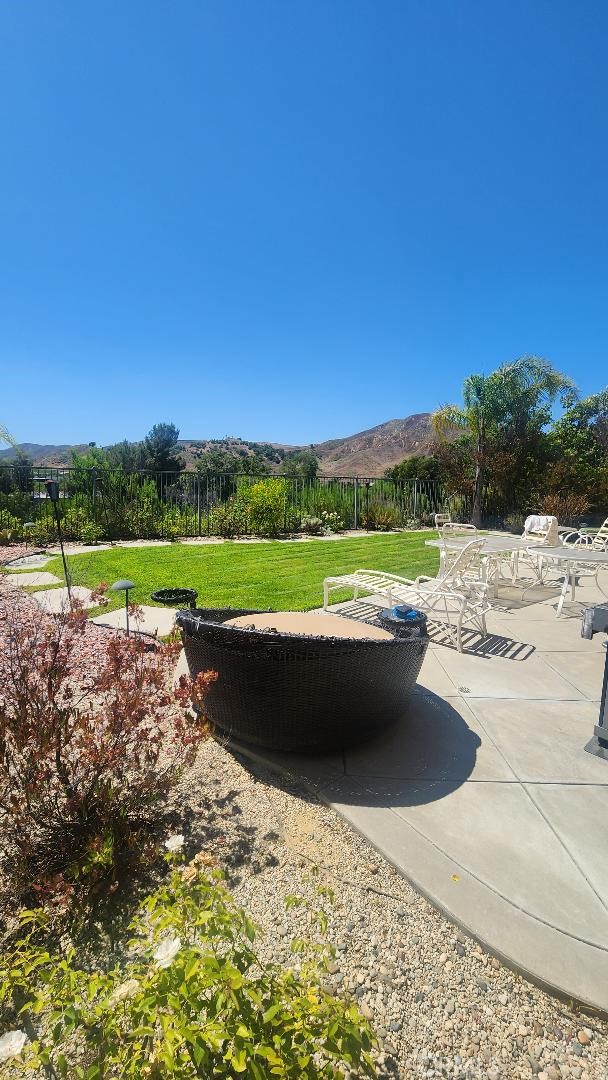 Calabasas, California, 91302, United States, 4 Bedrooms Bedrooms, ,4 BathroomsBathrooms,Residential,For Sale,1978532