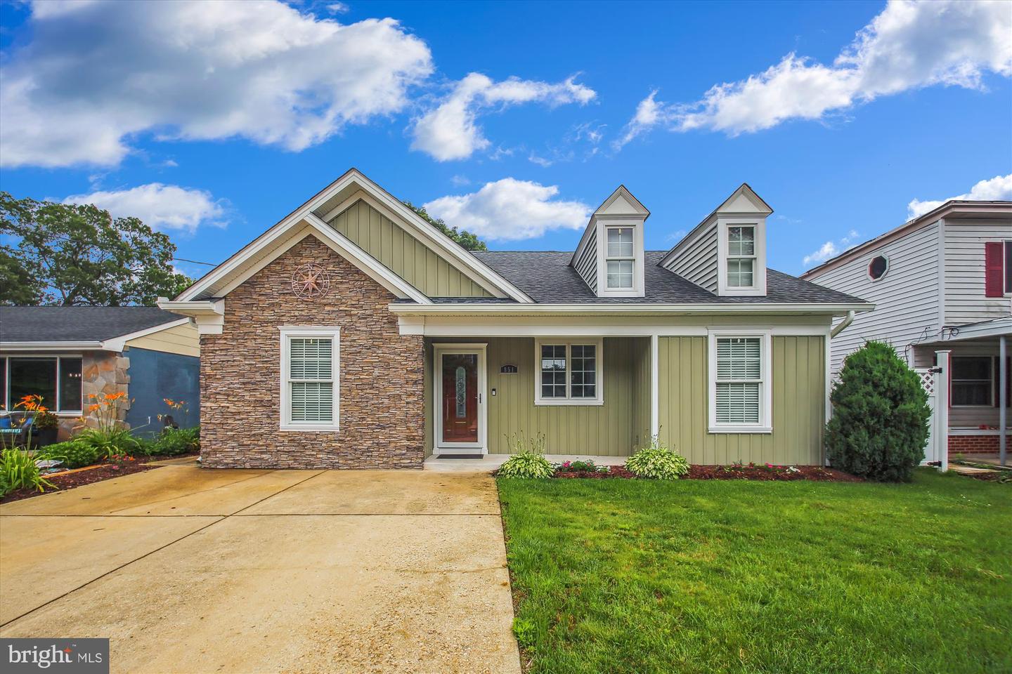 Glen Burnie, Maryland, 21060, United States, 2 Bedrooms Bedrooms, ,4 BathroomsBathrooms,Residential,For Sale,1867358