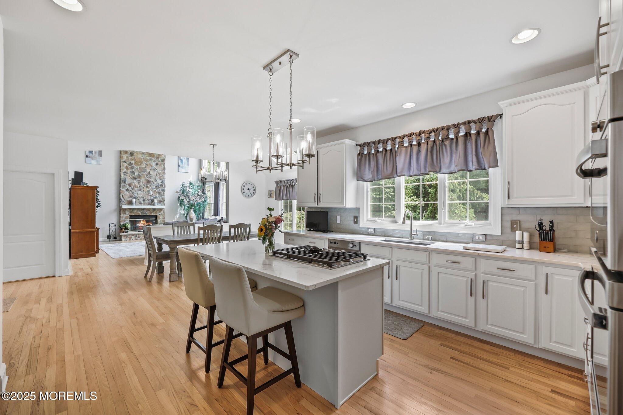 Manalapan, New Jersey, 07726, United States, 4 Bedrooms Bedrooms, ,5 BathroomsBathrooms,Residential,For Sale,1823230