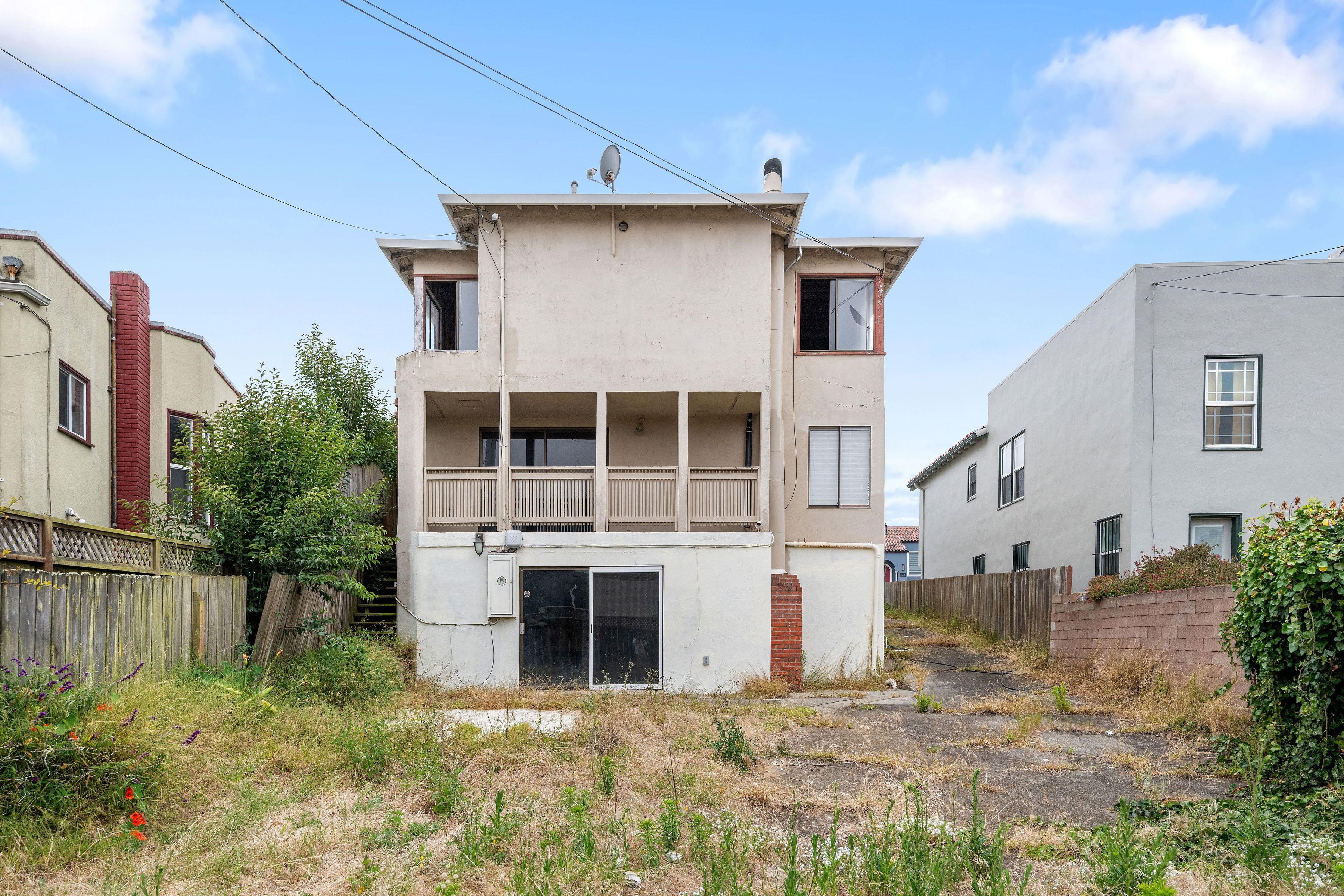  435 Urbano Avenue - 物件實景