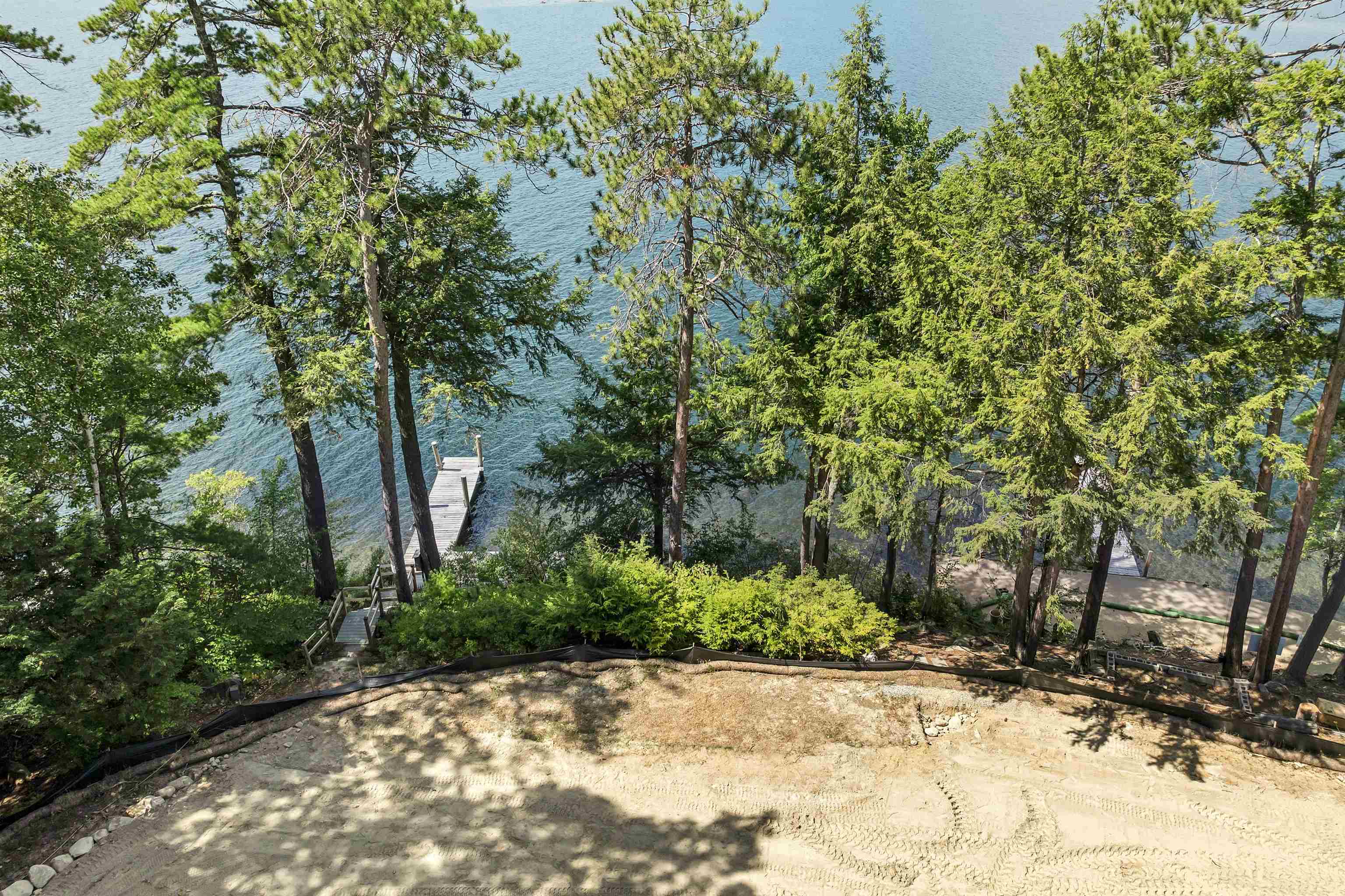 Meredith, New Hampshire, 03253, United States, 6 Bedrooms Bedrooms, ,4 BathroomsBathrooms,Residential,For Sale,1828401
