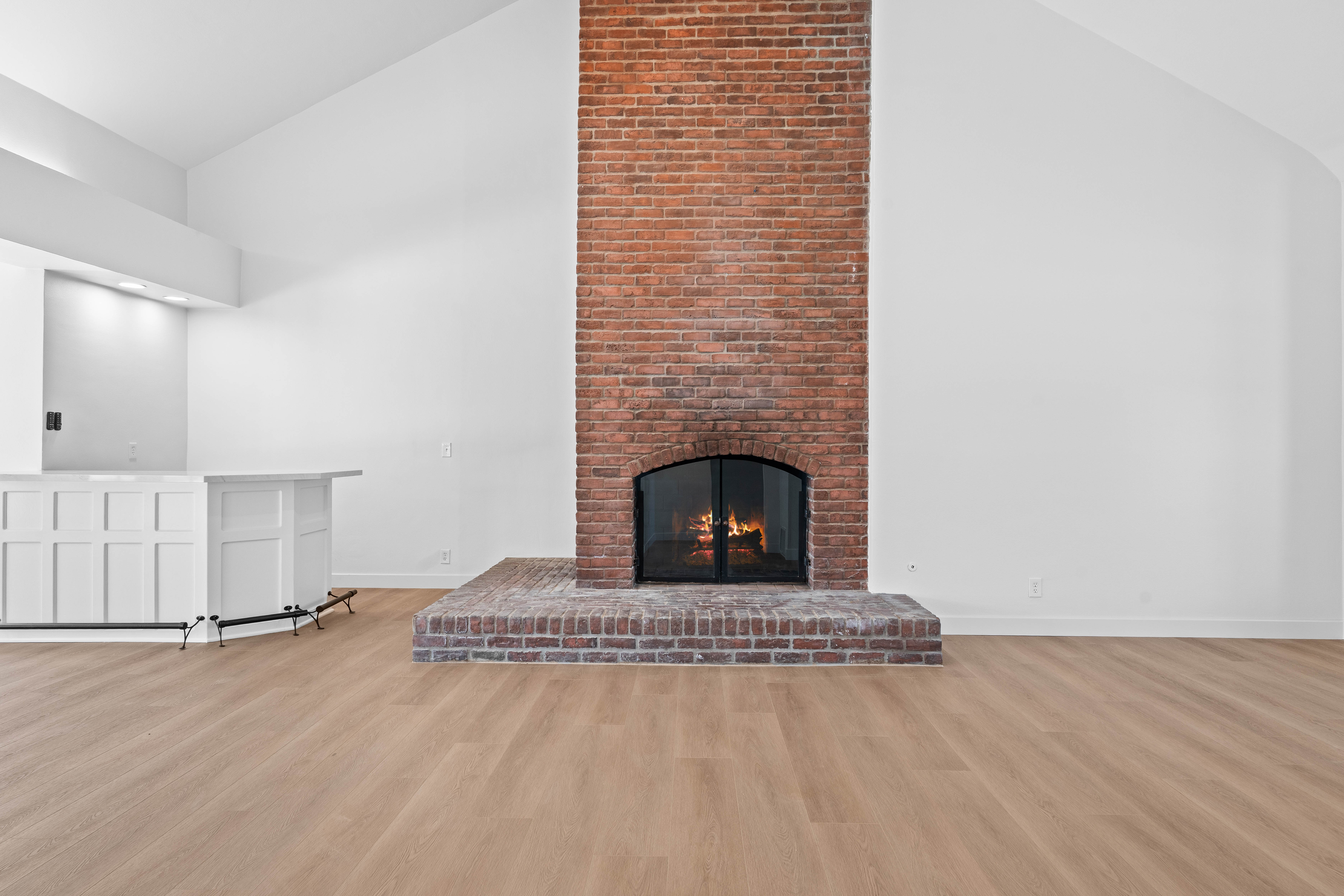  2463 Falling Oak Drive, Riverside, CA 92506 - 物件實景