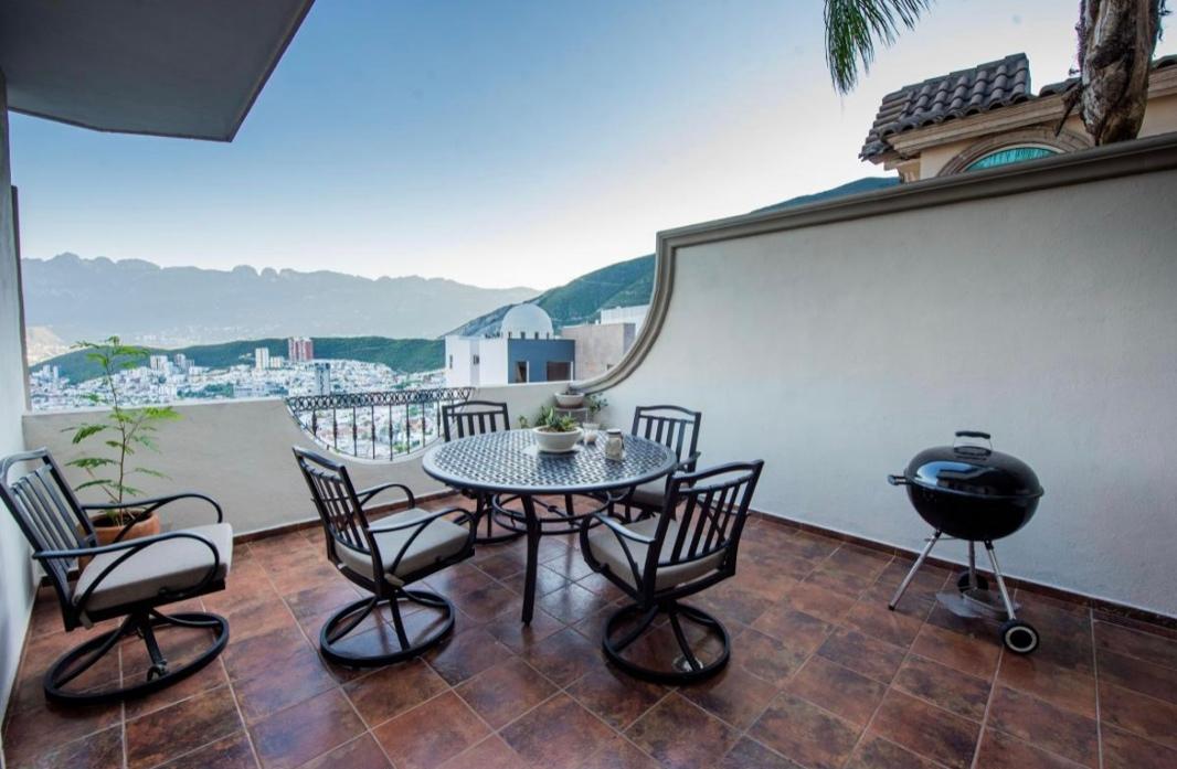 Las Lajas, Monterrey, Nuevo León, 64638, Mexico, 4 Bedrooms Bedrooms, ,5 BathroomsBathrooms,Residential,For Sale,Las Lajas,1444462