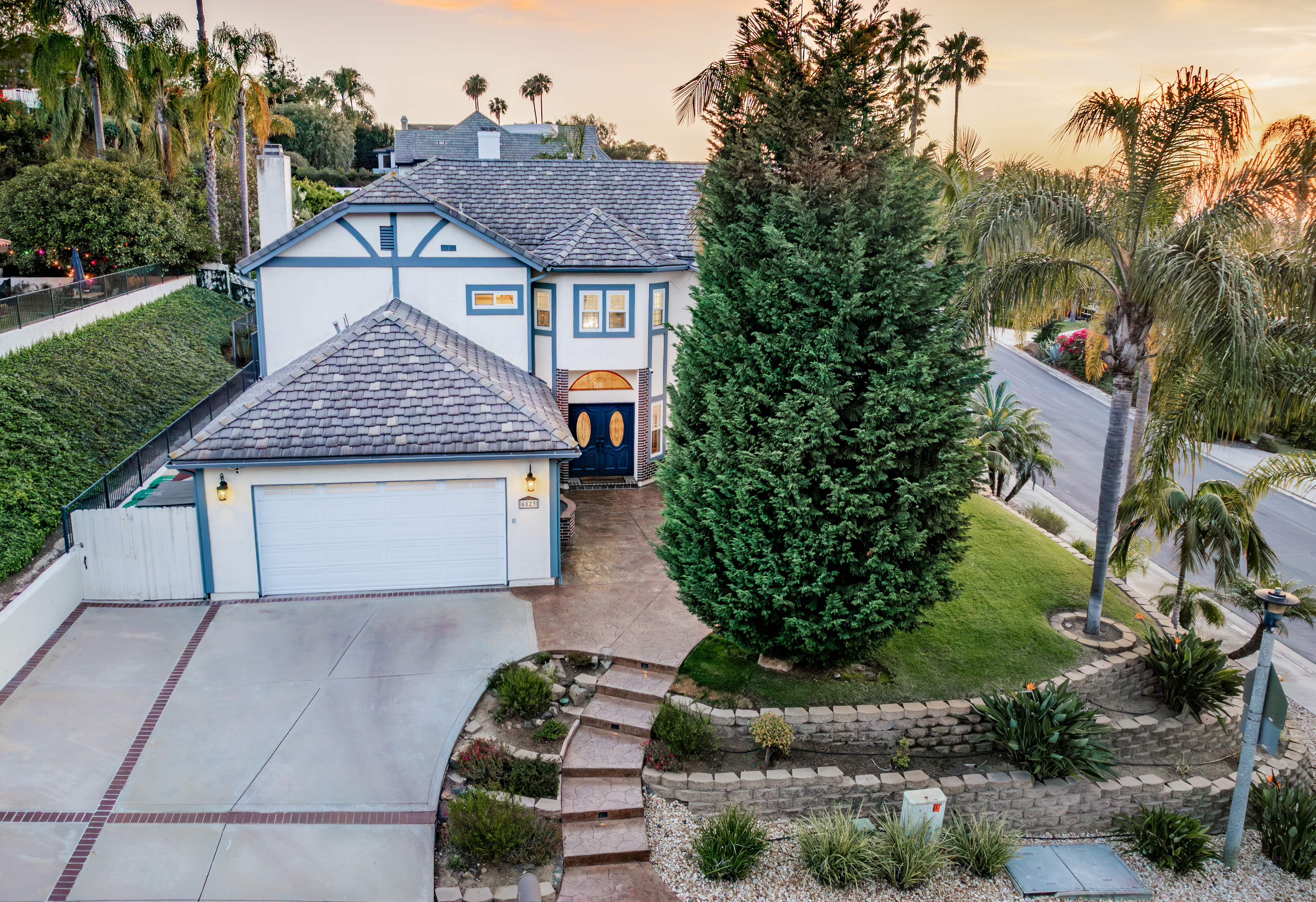  6823 Corintia Street, Carlsbad, CA 92009 - 物件實景