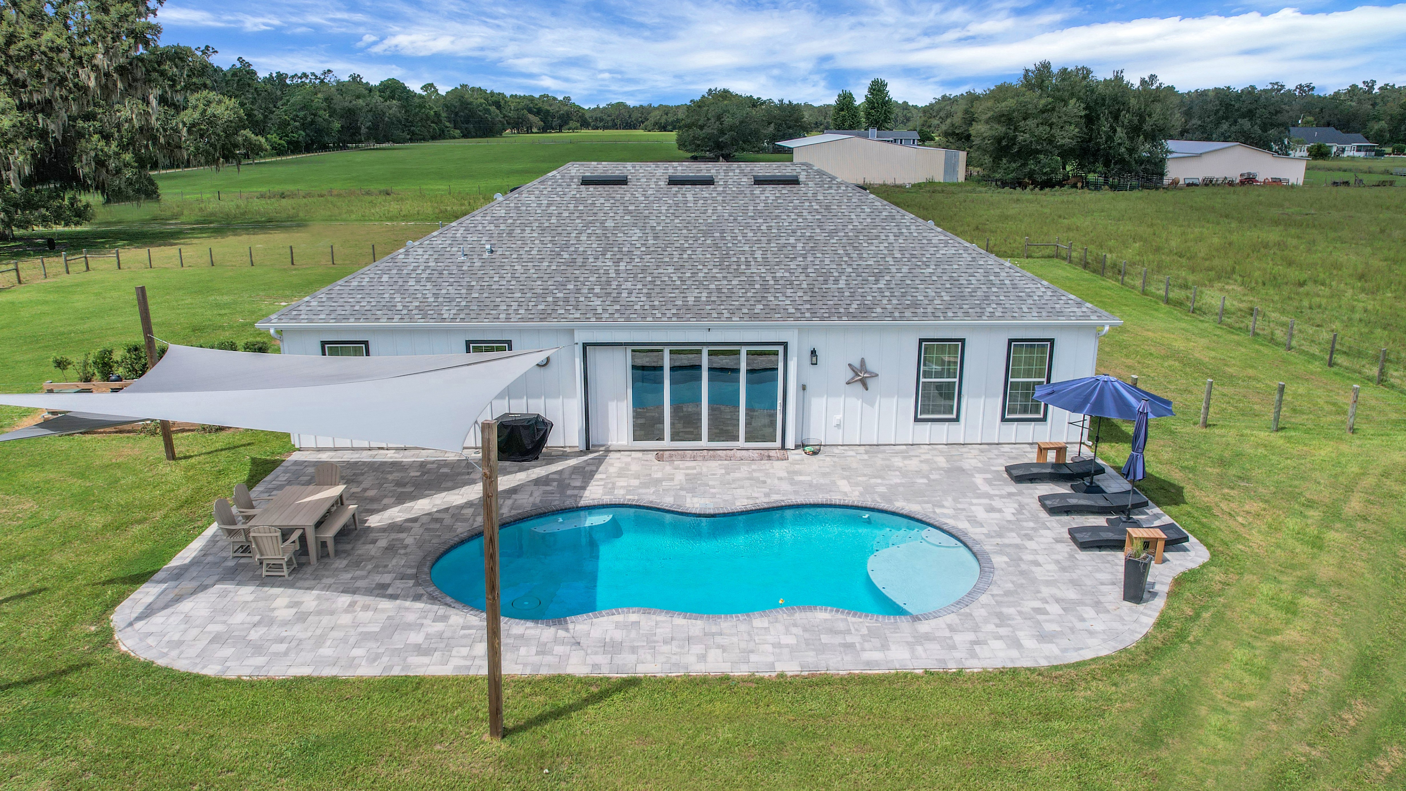 Oxford, Florida, 34484, United States, 4 Bedrooms Bedrooms, ,3 BathroomsBathrooms,Residential,For Sale,1983578