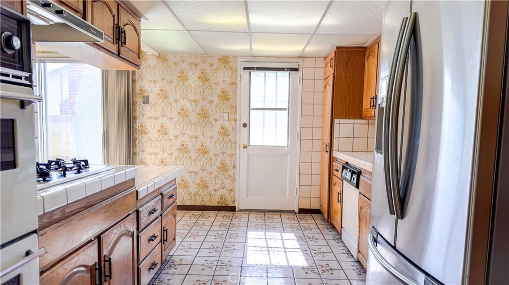 Carson, California, 90745, United States, 4 Bedrooms Bedrooms, ,2 BathroomsBathrooms,Residential,For Sale,1900835