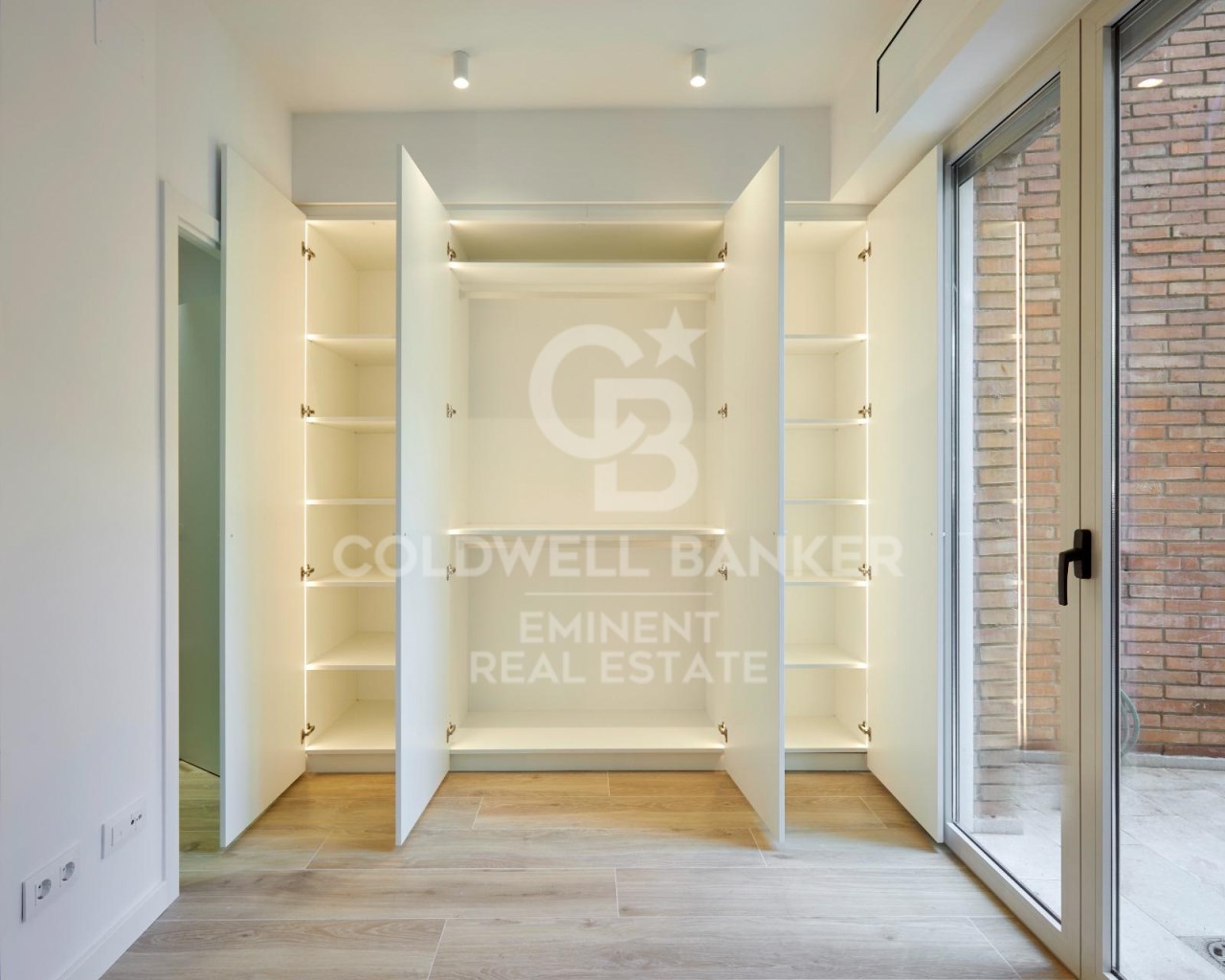 Barcelona, Catalonia, ES, 3 Bedrooms Bedrooms, ,2 BathroomsBathrooms,Residential,For Sale,1827356