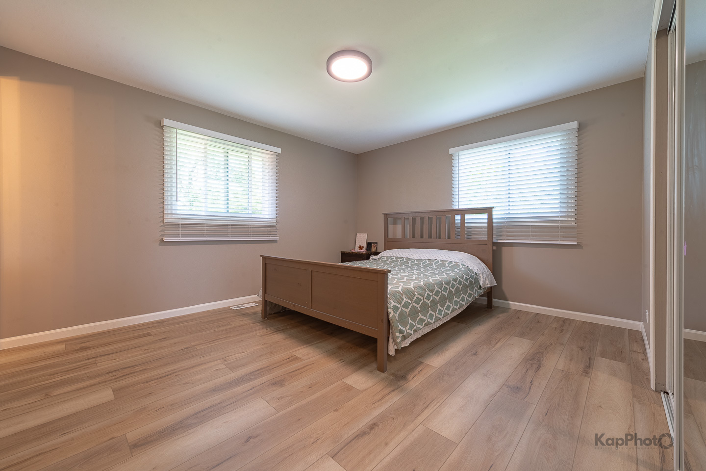 Schaumburg, Illinois, 60193, United States, 4 Bedrooms Bedrooms, ,3 BathroomsBathrooms,Residential,For Sale,1983242