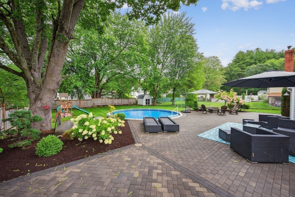 Dracut, Massachusetts, 01826, United States, 4 Bedrooms Bedrooms, ,2 BathroomsBathrooms,Residential,For Sale,1937209