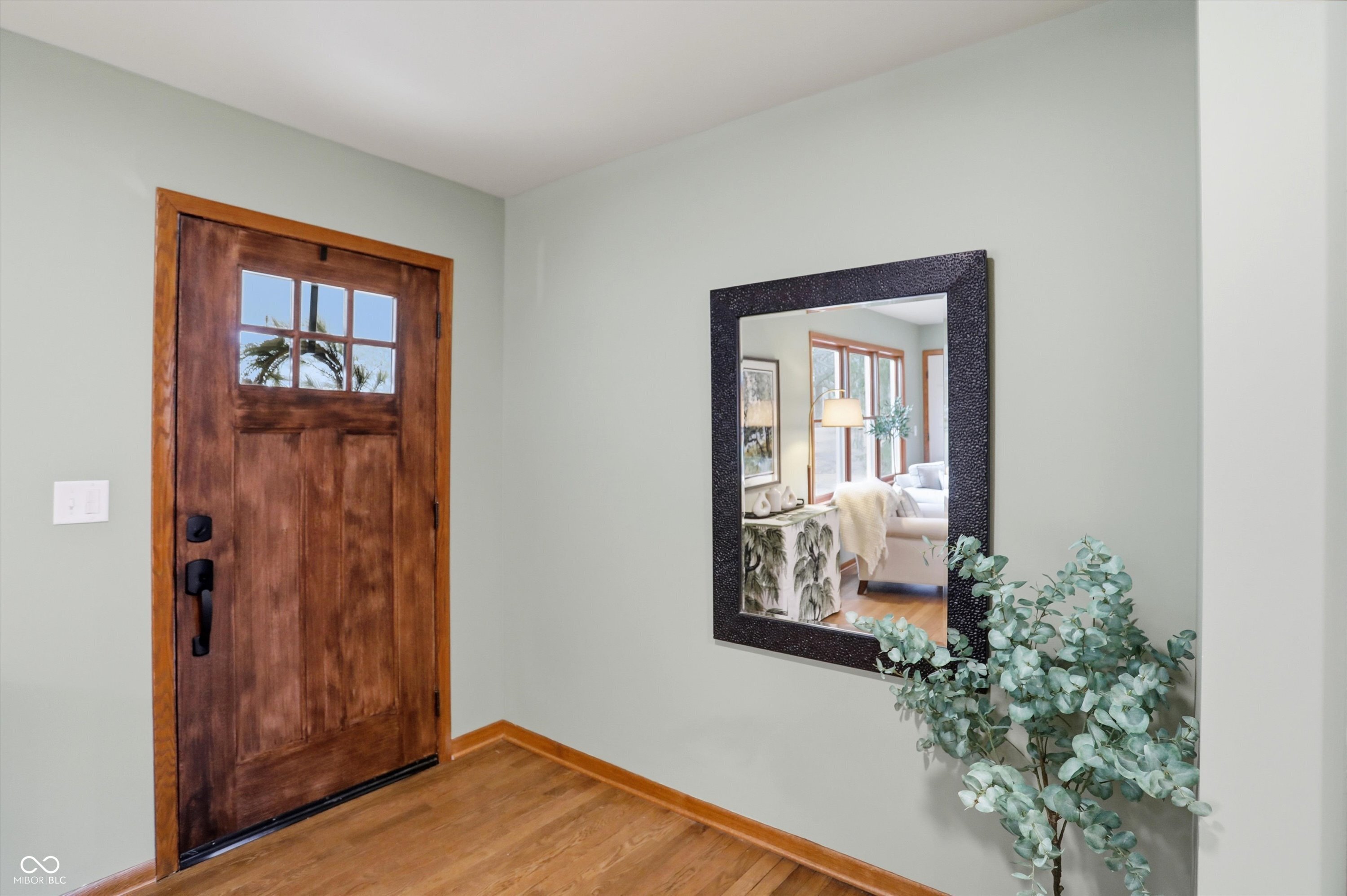 Zionsville, Indiana, 46077, United States, 3 Bedrooms Bedrooms, ,2 BathroomsBathrooms,Residential,For Sale,2008778