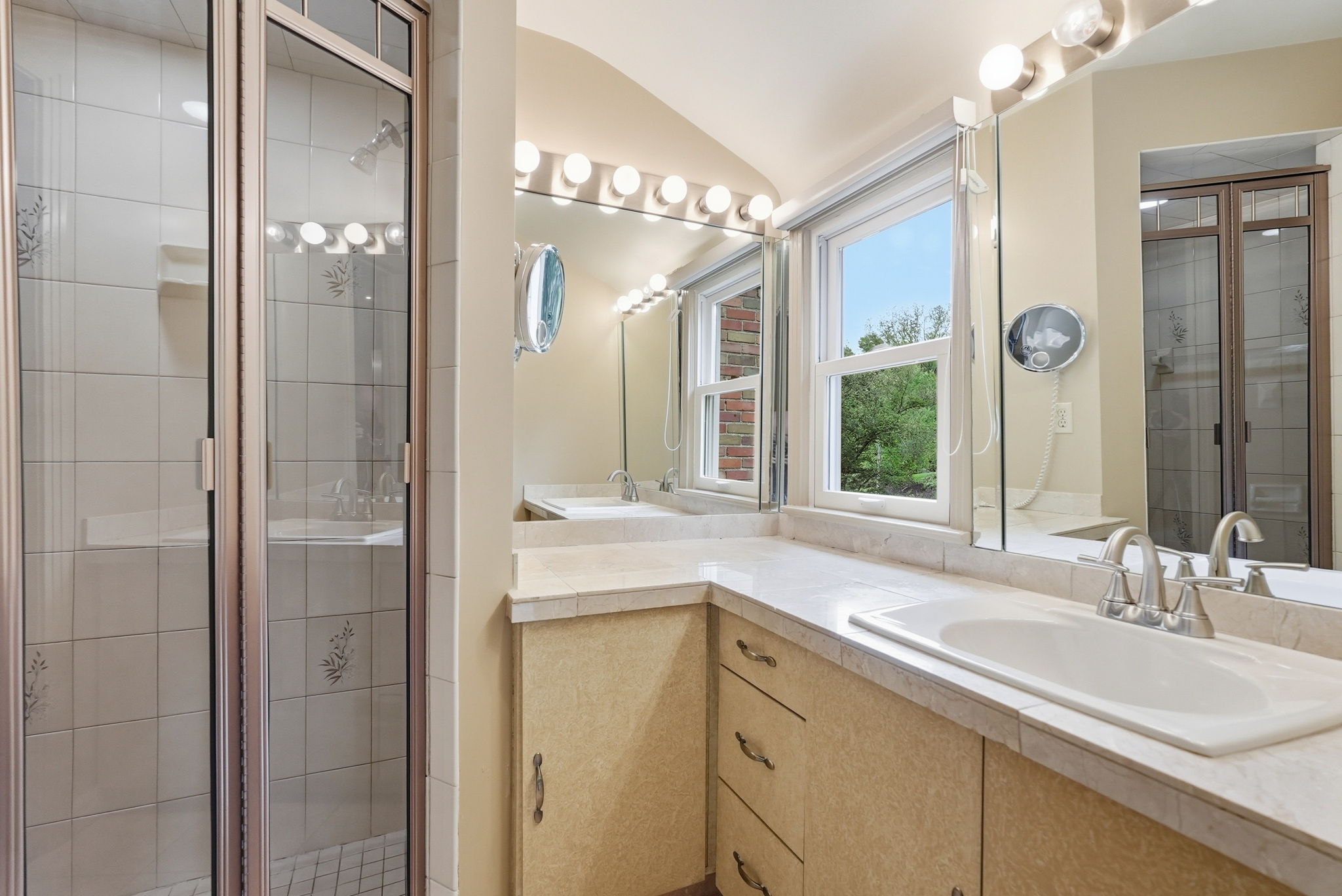  39 Easton Road, Pittsburgh, PA 15238 - 物件實景
