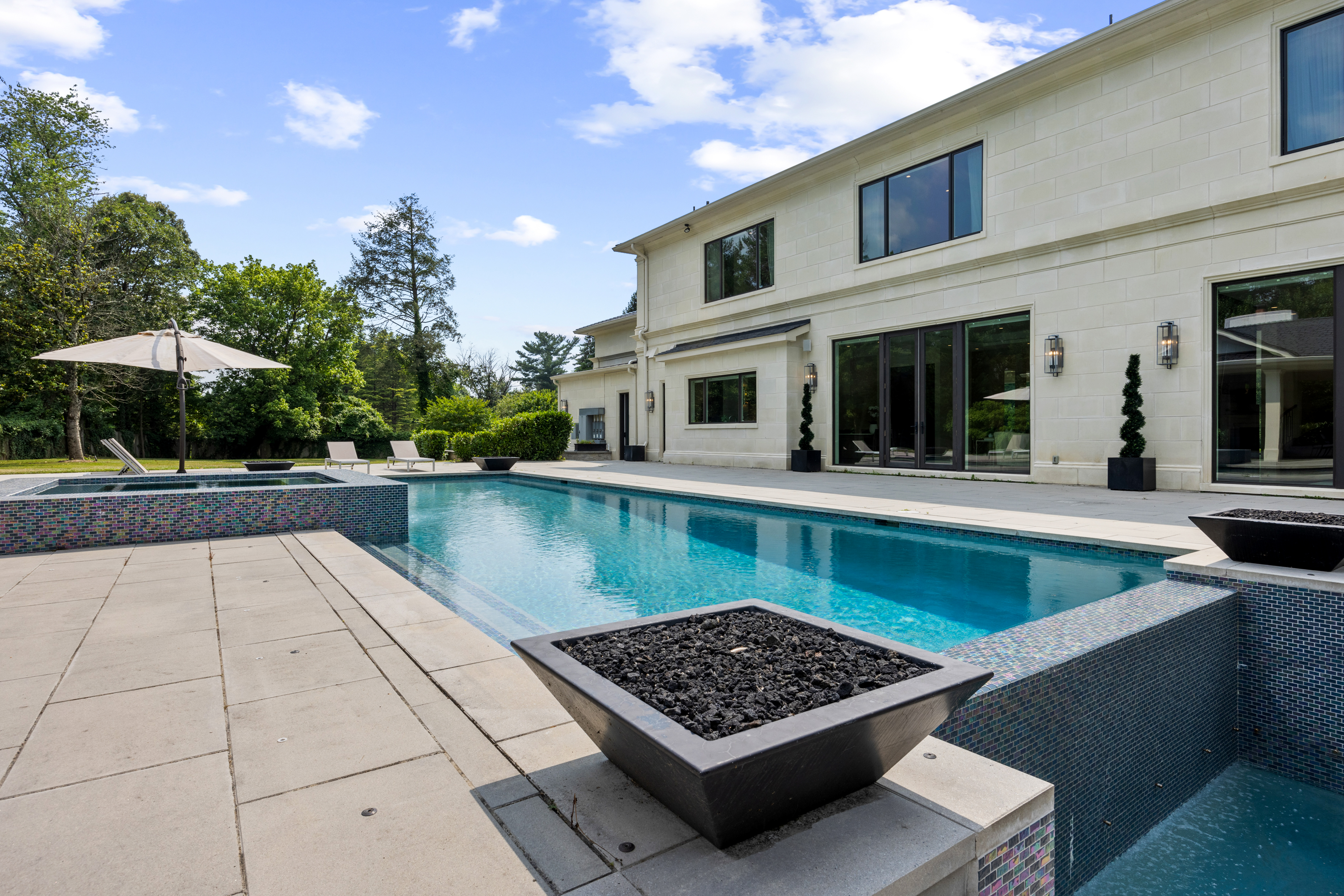  8880 Bradley Boulevard, Bethesda, MD, 20817 - 物件實景