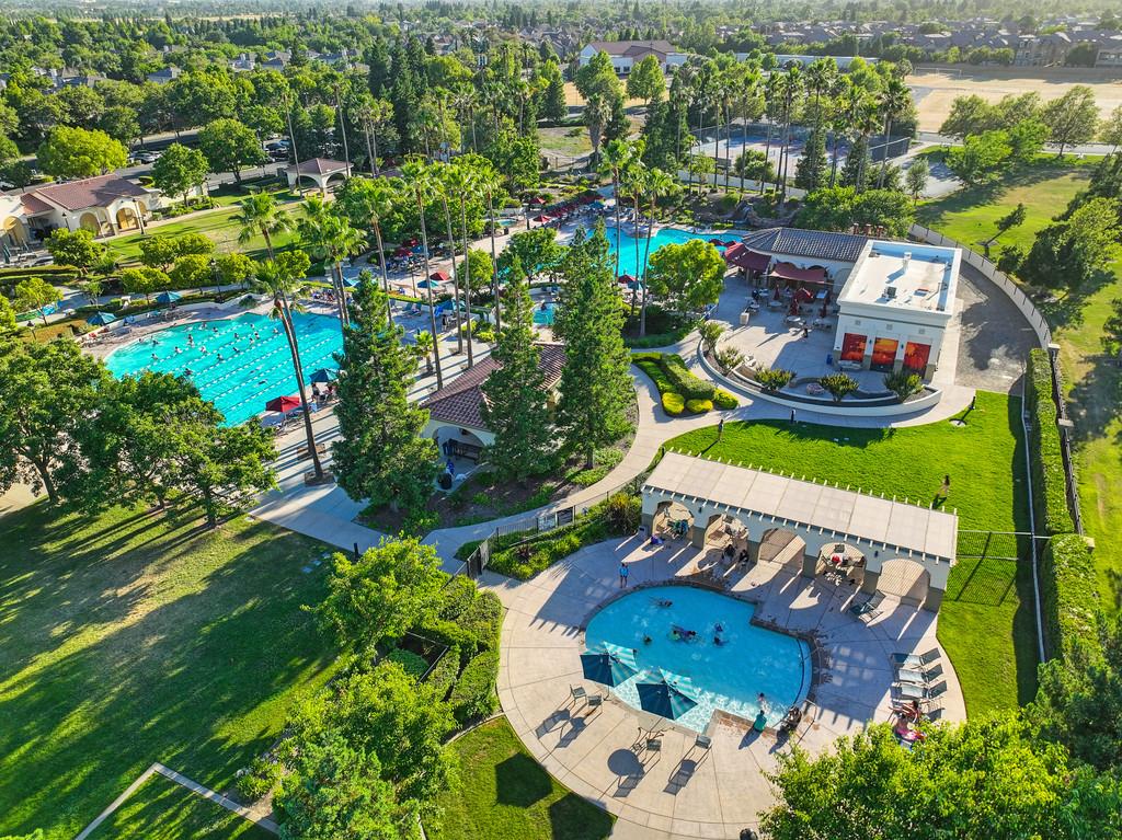 Sacramento, California, 95835, United States, 4 Bedrooms Bedrooms, ,2 BathroomsBathrooms,Residential,For Sale,1957023