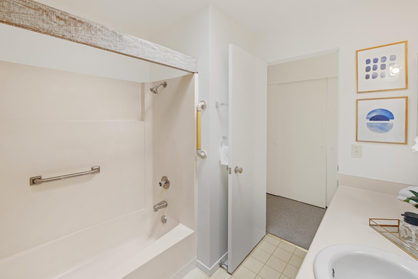 Carmel, California, 93923, United States, 2 Bedrooms Bedrooms, ,2 BathroomsBathrooms,Residential,For Sale,1859840