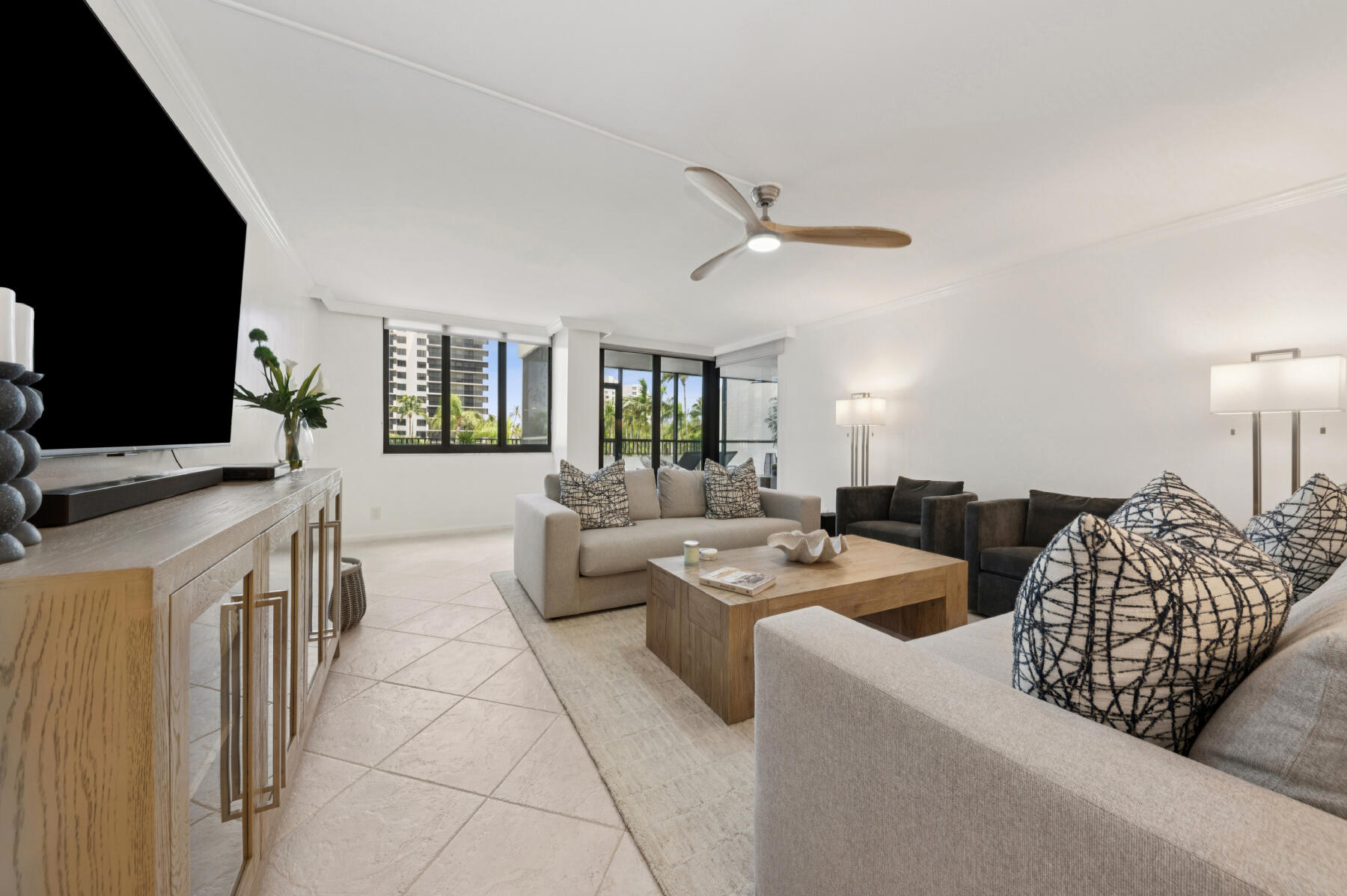 Highland Beach, Florida, 33487, United States, 2 Bedrooms Bedrooms, ,2 BathroomsBathrooms,Residential,For Sale,1912479