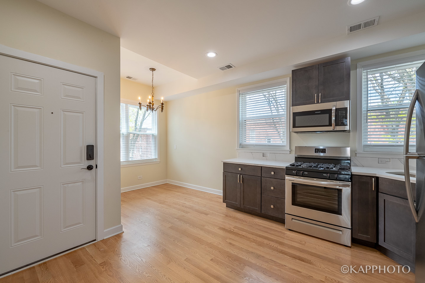 Chicago, Illinois, 60618, United States, 9 Bedrooms Bedrooms, ,Residential,For Sale,1977178