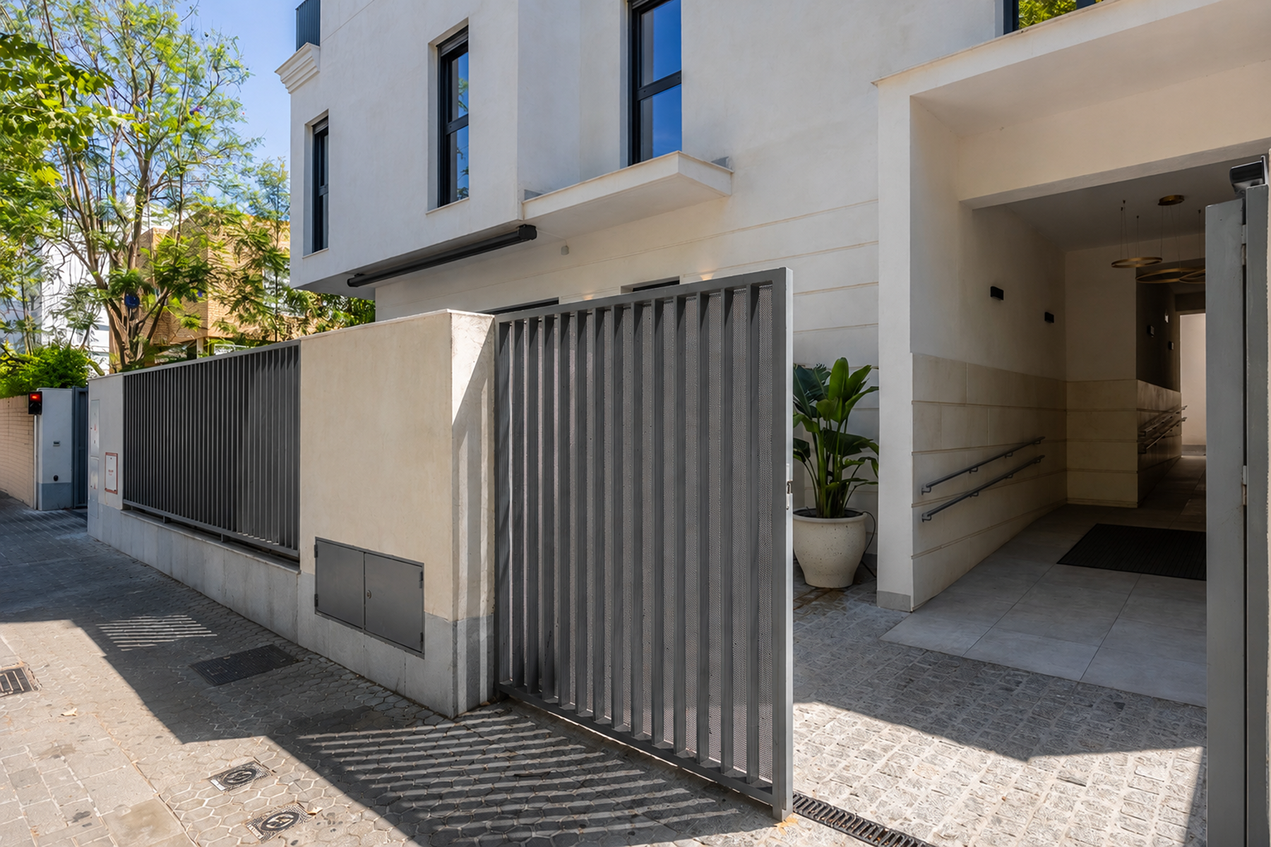  Exclusive duplex with terrace, two parking spaces and storage in Manuel Siurot - 物件實景