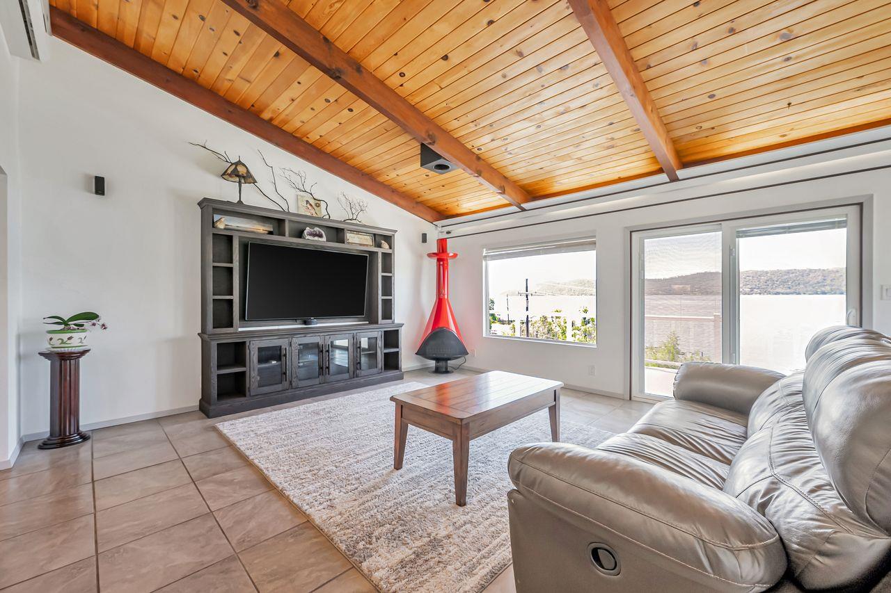 Clearlake Park, California, 95424, United States, 3 Bedrooms Bedrooms, ,2 BathroomsBathrooms,Residential,For Sale,1938587