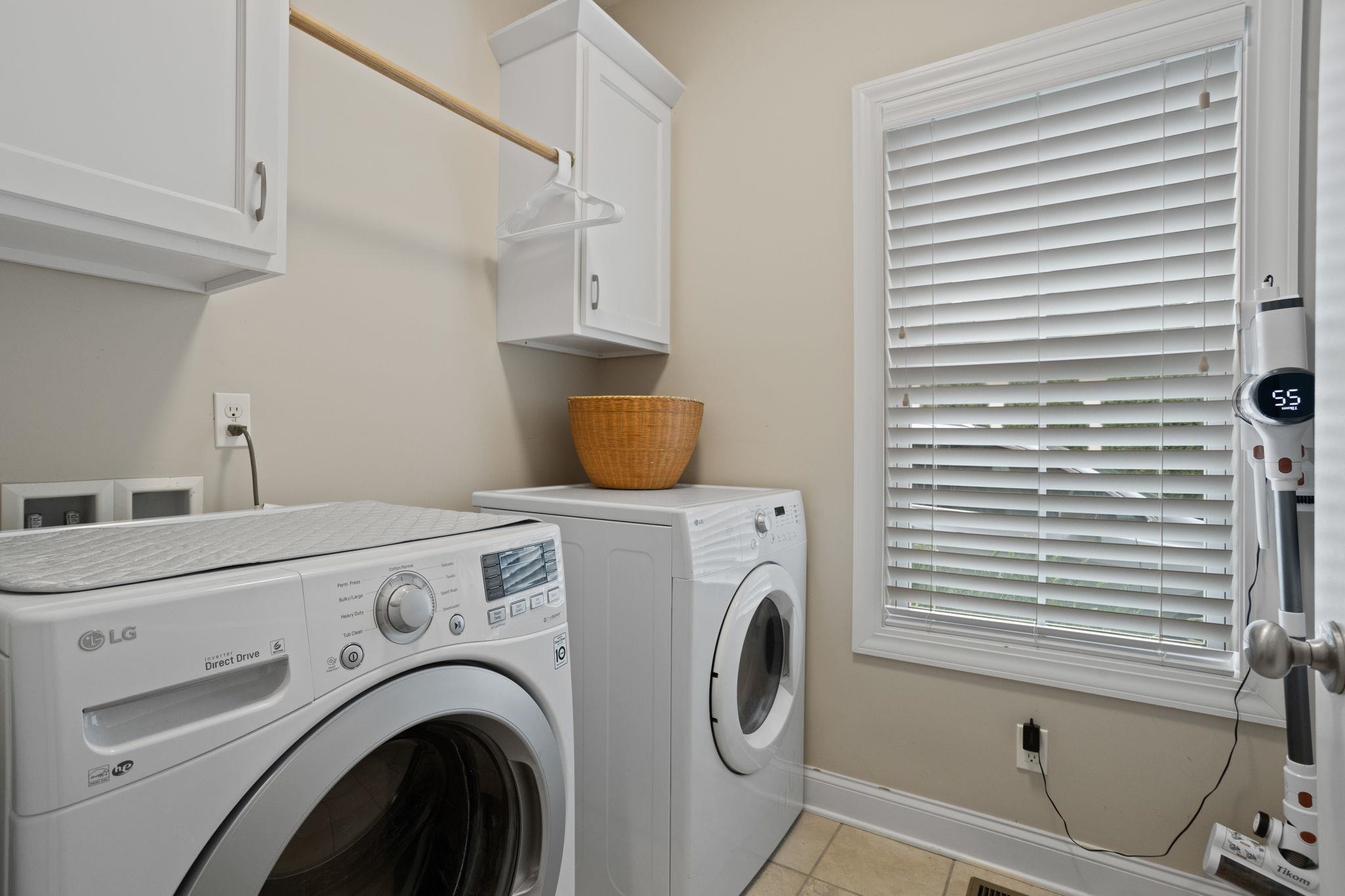 Inman, South Carolina, 29349, United States, 4 Bedrooms Bedrooms, ,3 BathroomsBathrooms,Residential,For Sale,1922951