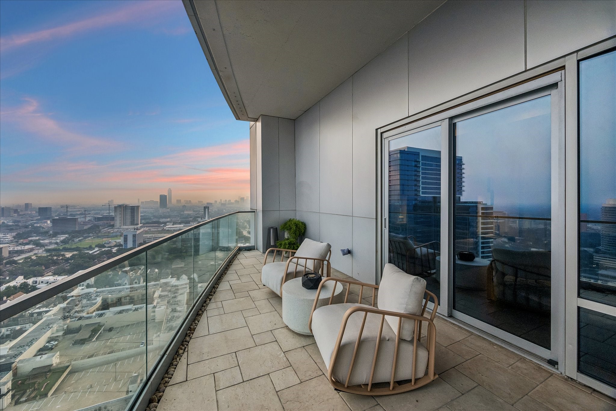  2727 Kirby Drive #27J - 物件實景