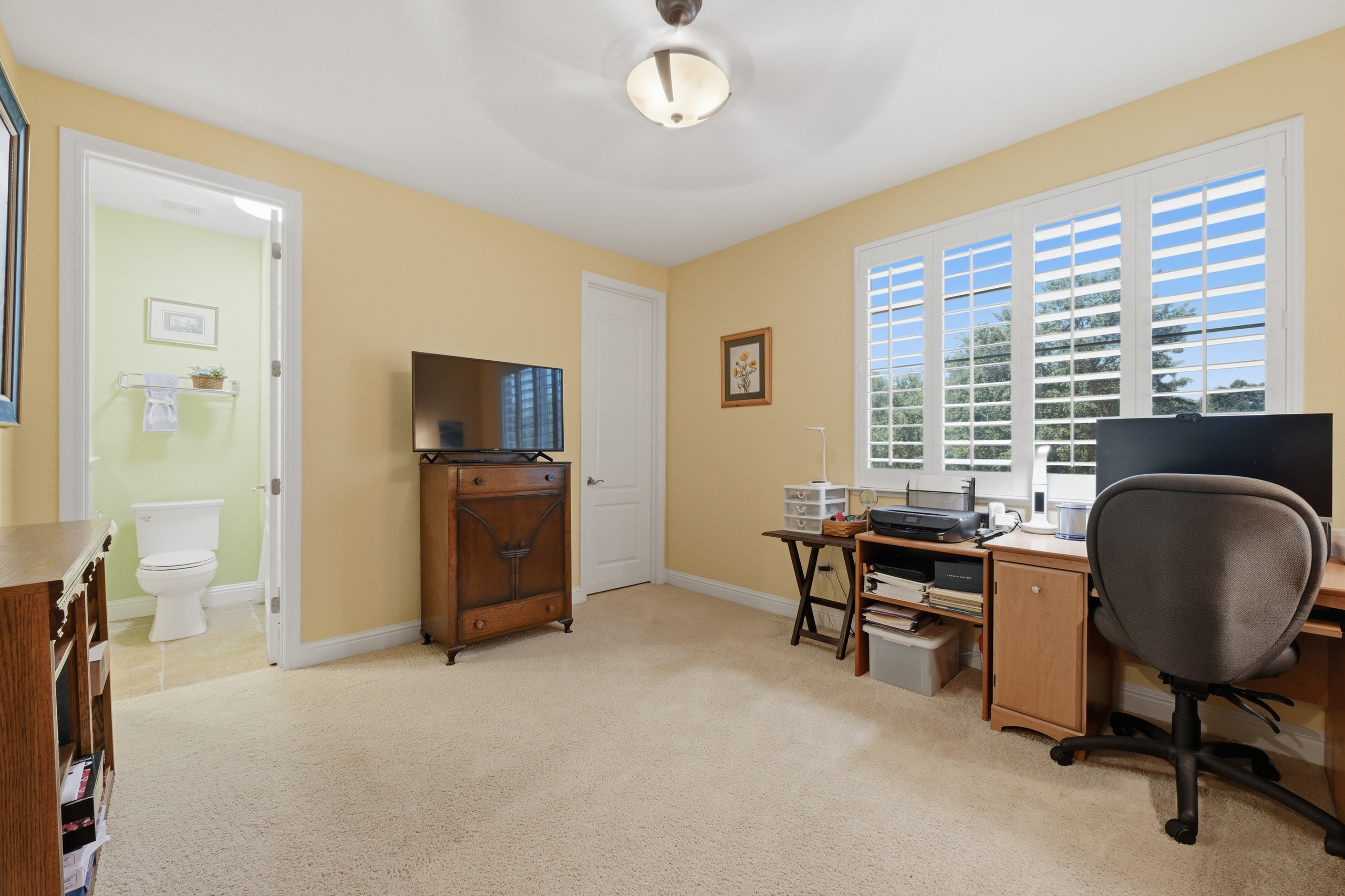  9425 Pinehurst Drive, Roseville, CA 95747 - 物件實景