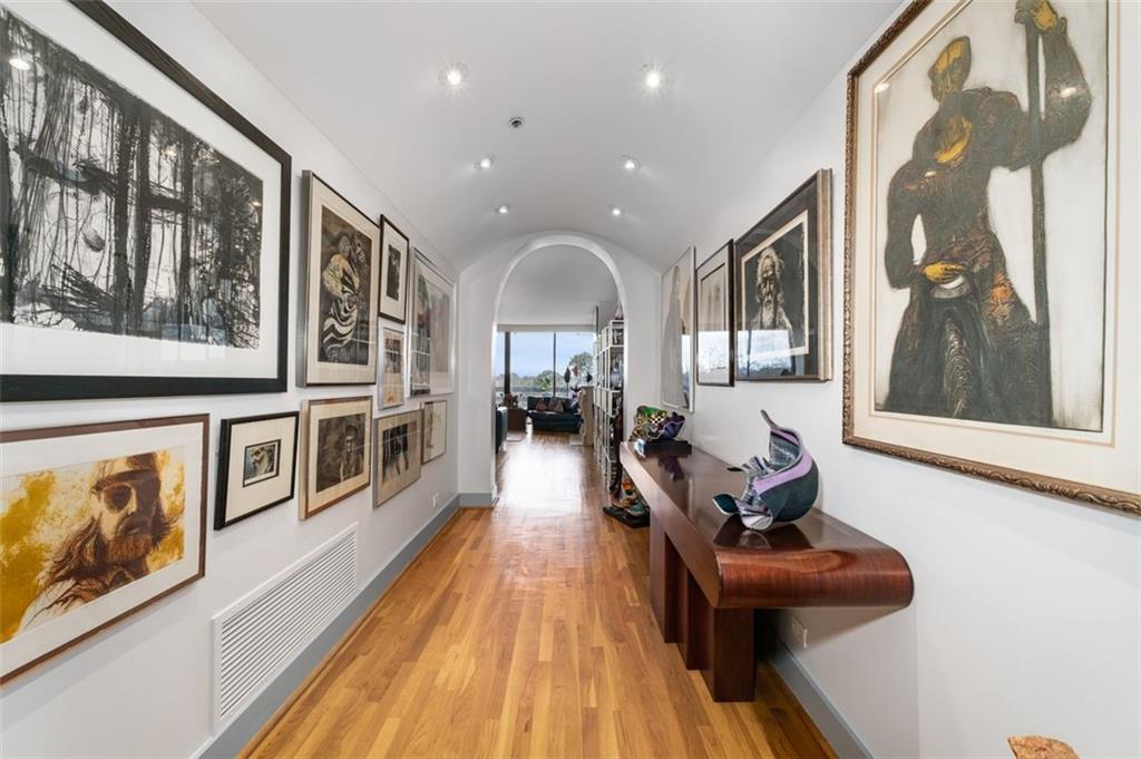 Atlanta, Georgia, 30305, United States, 2 Bedrooms Bedrooms, ,2 BathroomsBathrooms,Residential,For Sale,2002175