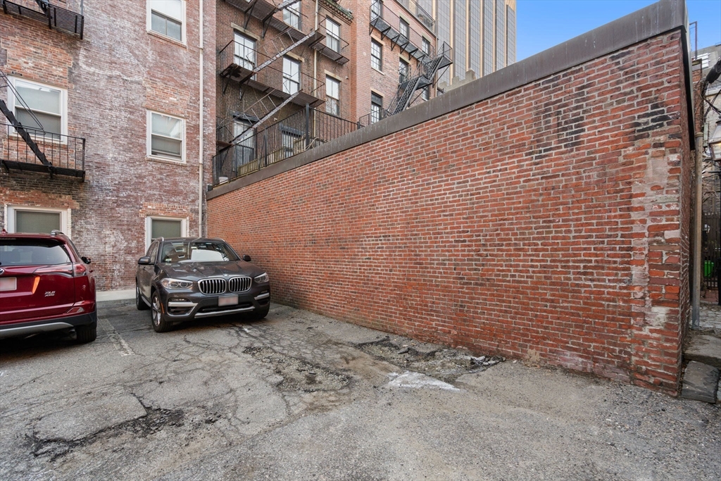 Boston, Massachusetts, 02114, United States, 2 Bedrooms Bedrooms, ,1 BathroomBathrooms,Residential,For Sale,1838865