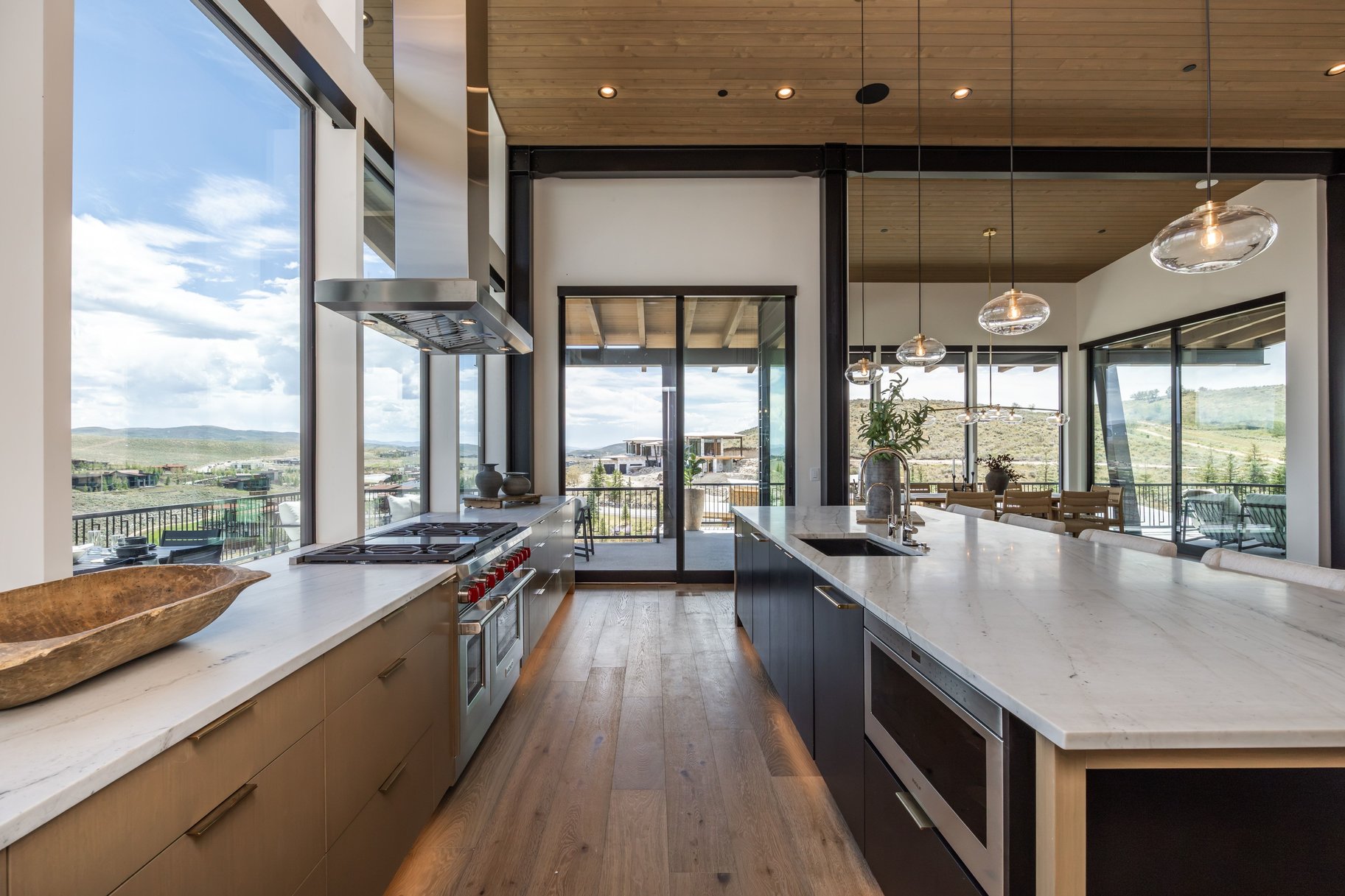  Stunning Promontory Residence Directly Across from The Beach Club - 物件實景