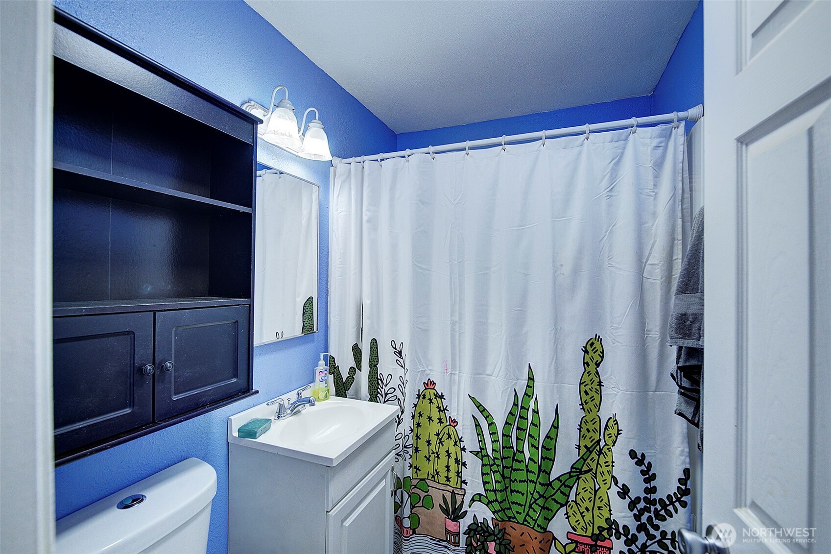 Federal Way, Washington, 98023, United States, 3 Bedrooms Bedrooms, ,3 BathroomsBathrooms,Residential,For Sale,2003316